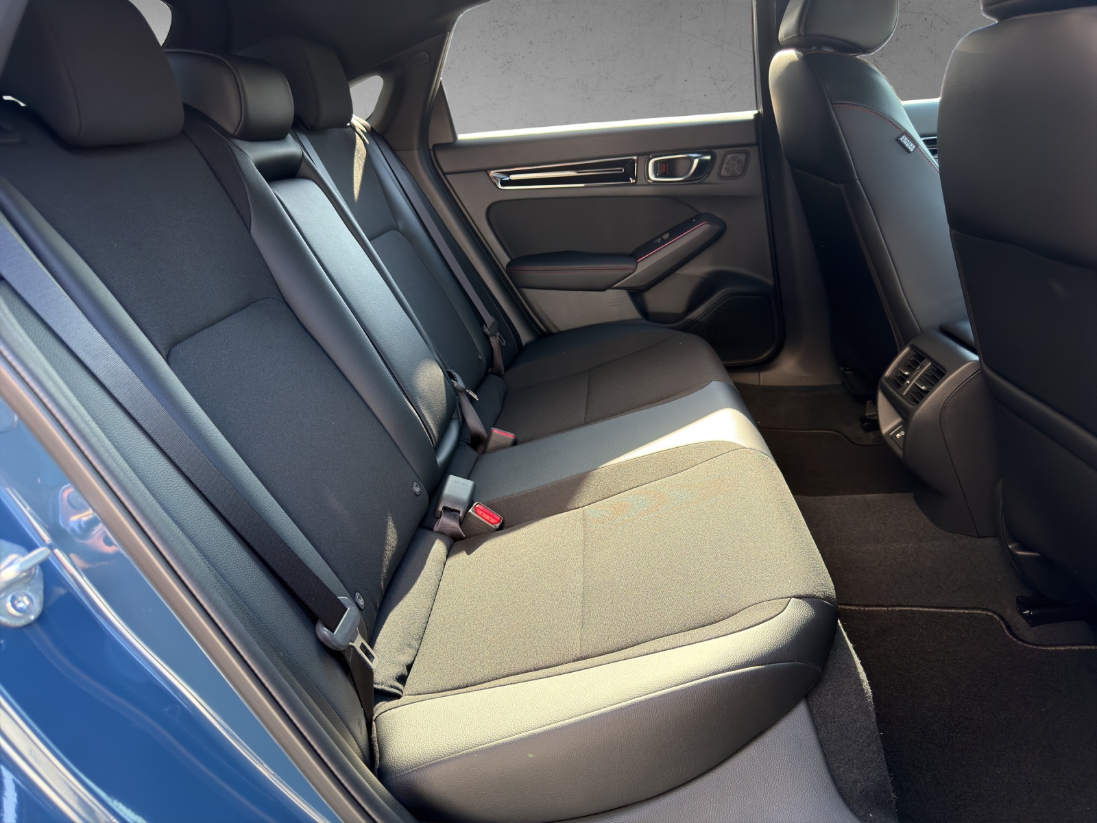 HONDA Civic 2.0 i-MMD HEV Sport-image-10