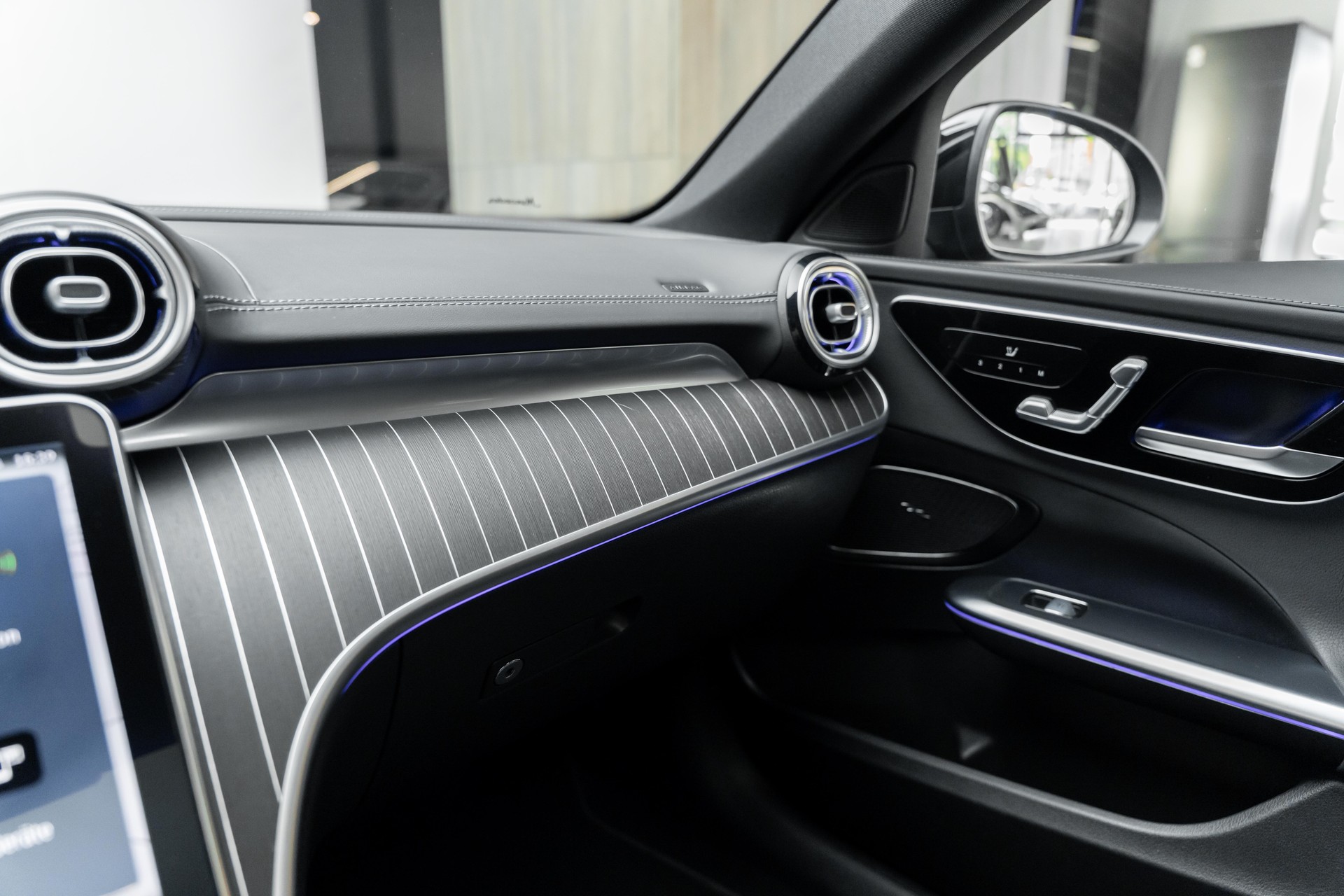MERCEDES-BENZ C 300 T 4Matic AMG Line | Grau Magno | CH-Fz-image-16