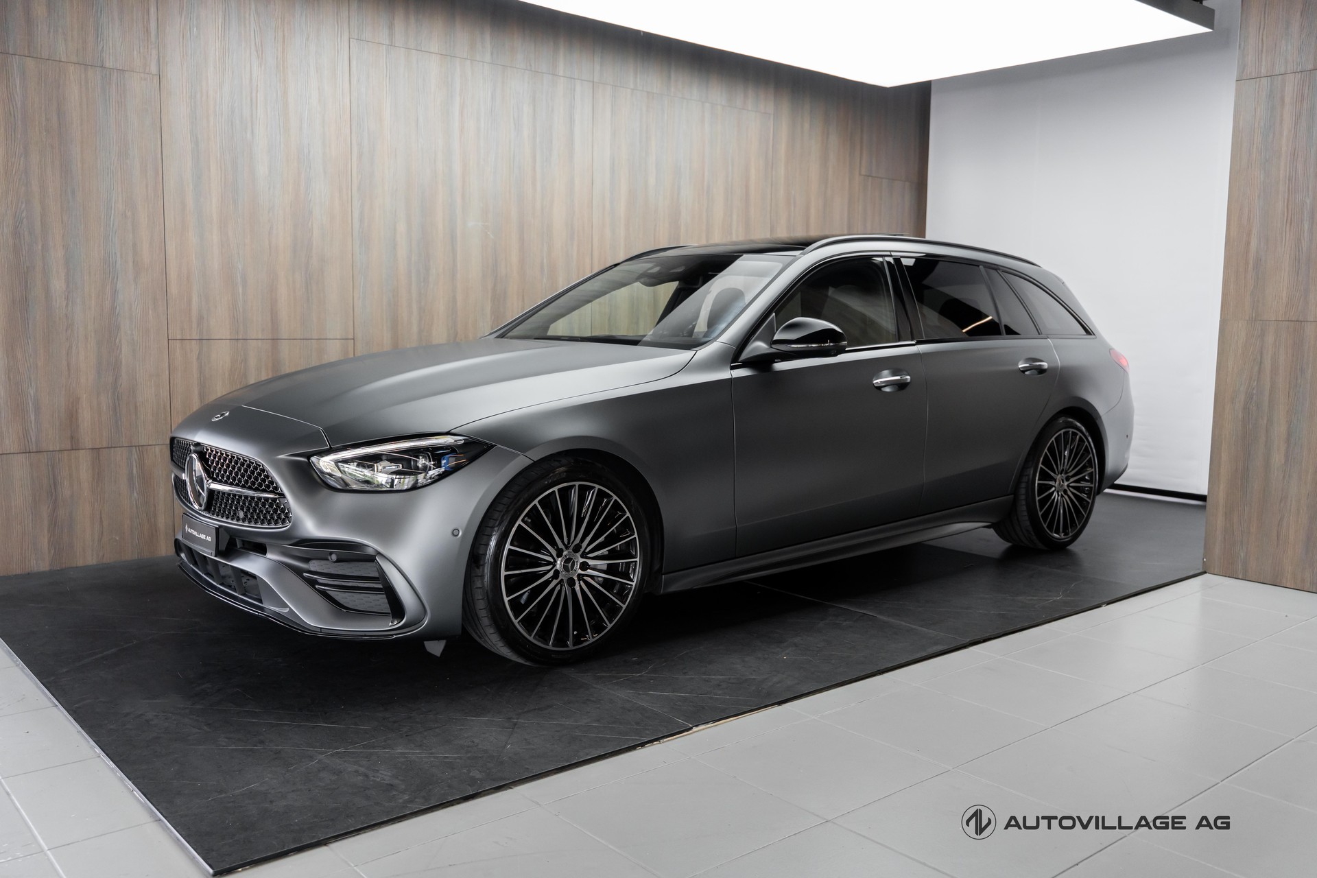 MERCEDES-BENZ C 300 T 4Matic AMG Line | Grau Magno | CH-Fz-image-0