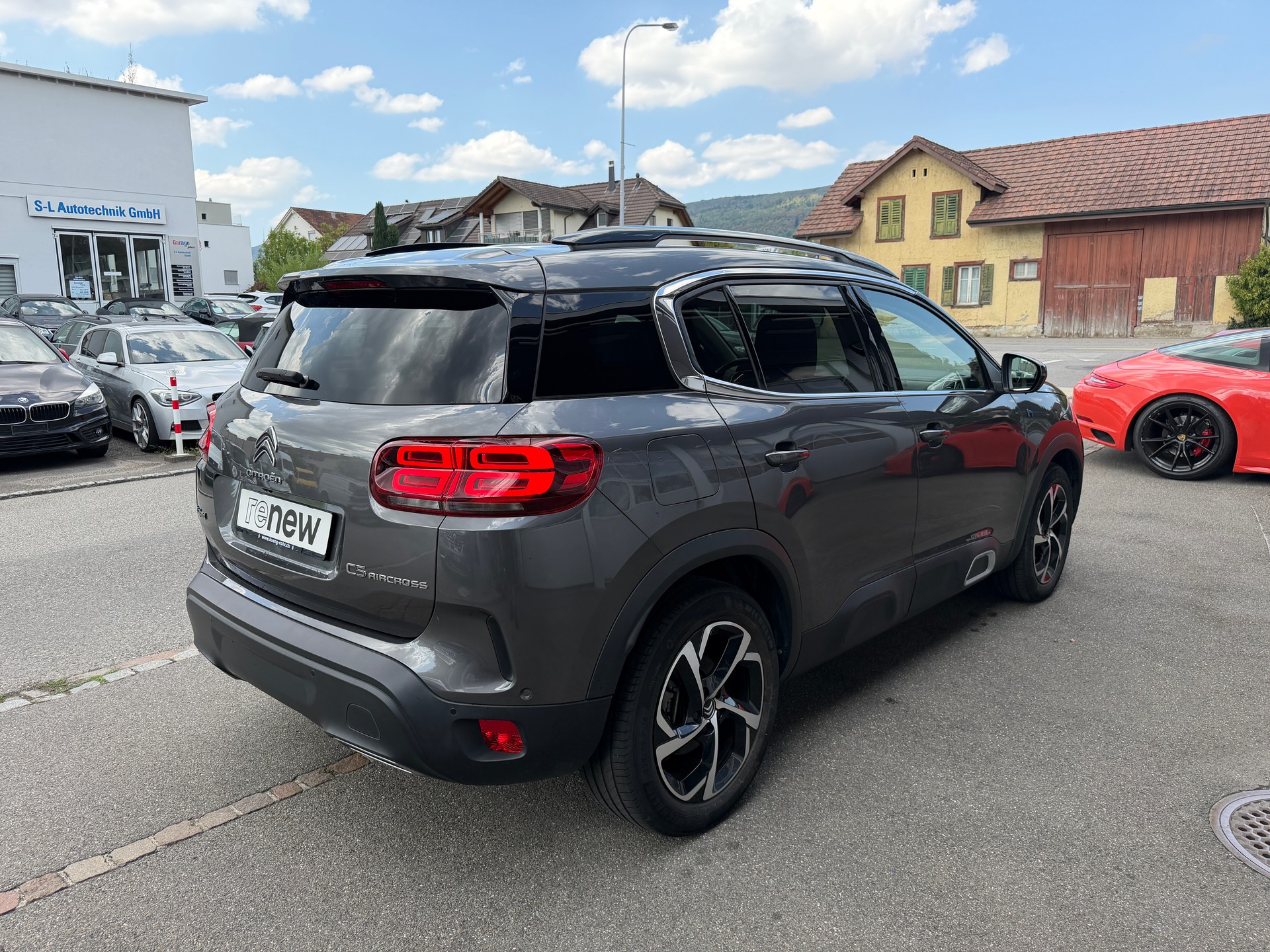 CITROEN C5 Aircross 1.6 Plug-in Hybrid Swiss Edition-image-3
