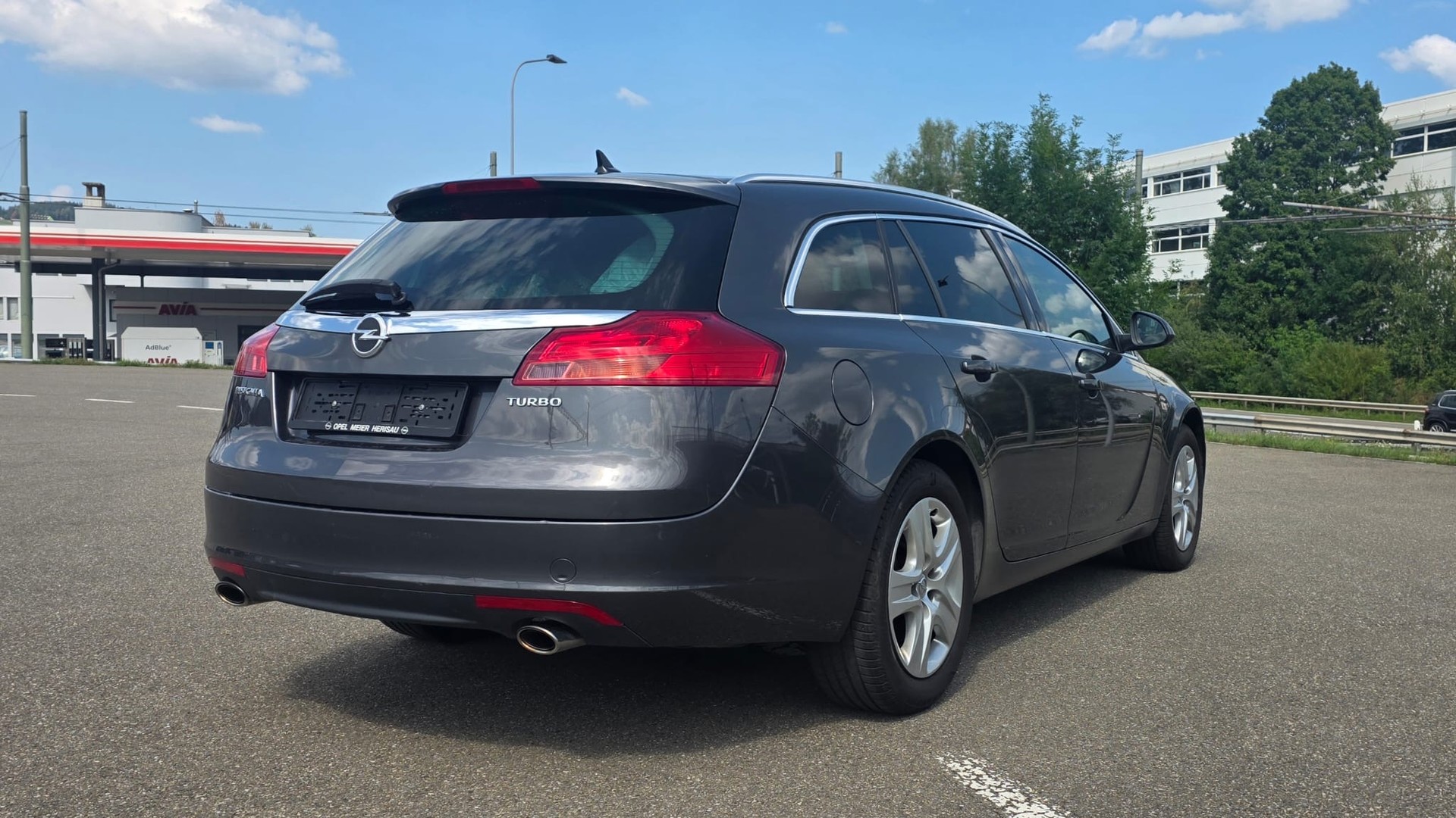 OPEL Insignia Sports Tourer 1.6 Turbo Cosmo-image-3