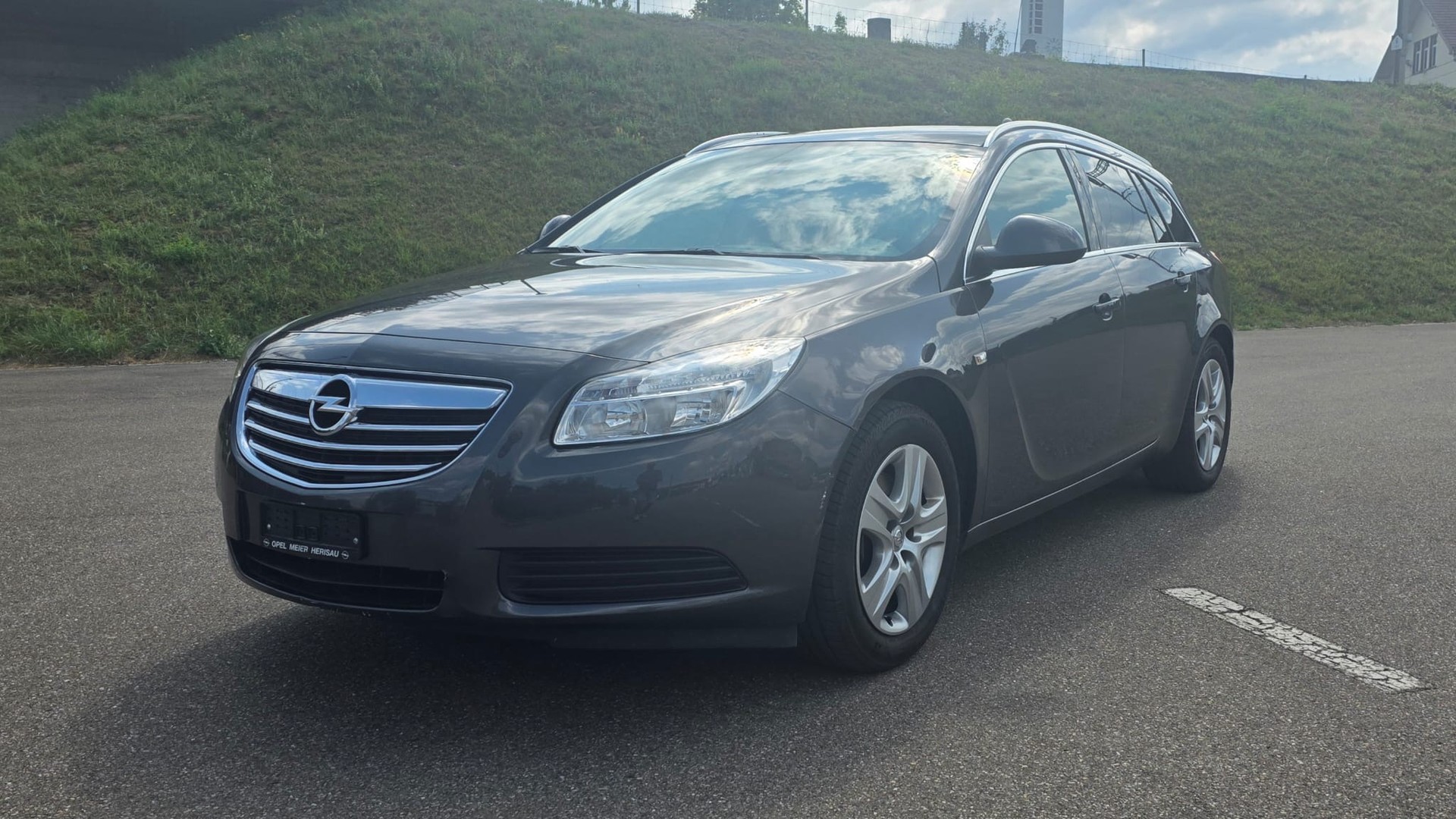 OPEL Insignia Sports Tourer 1.6 Turbo Cosmo-image-1
