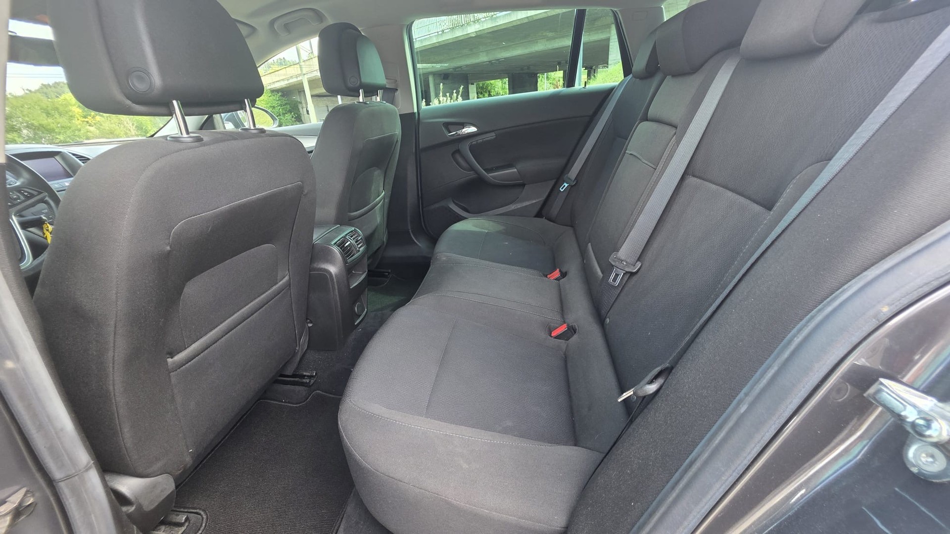 OPEL Insignia Sports Tourer 1.6 Turbo Cosmo-image-6