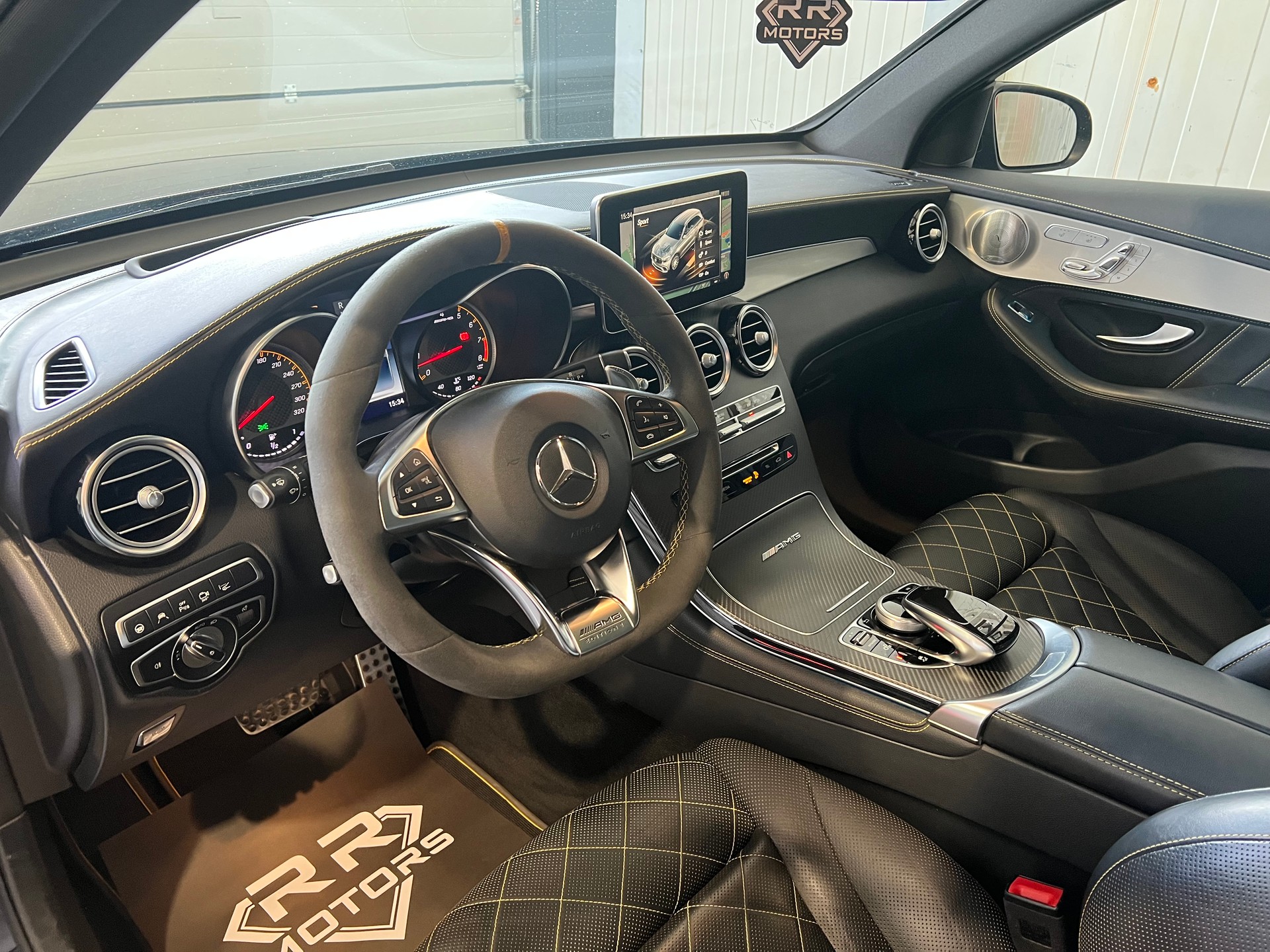 MERCEDES-BENZ GLC 63 S AMG Edition 1 4Matic+ 9G-Tronic-image-12