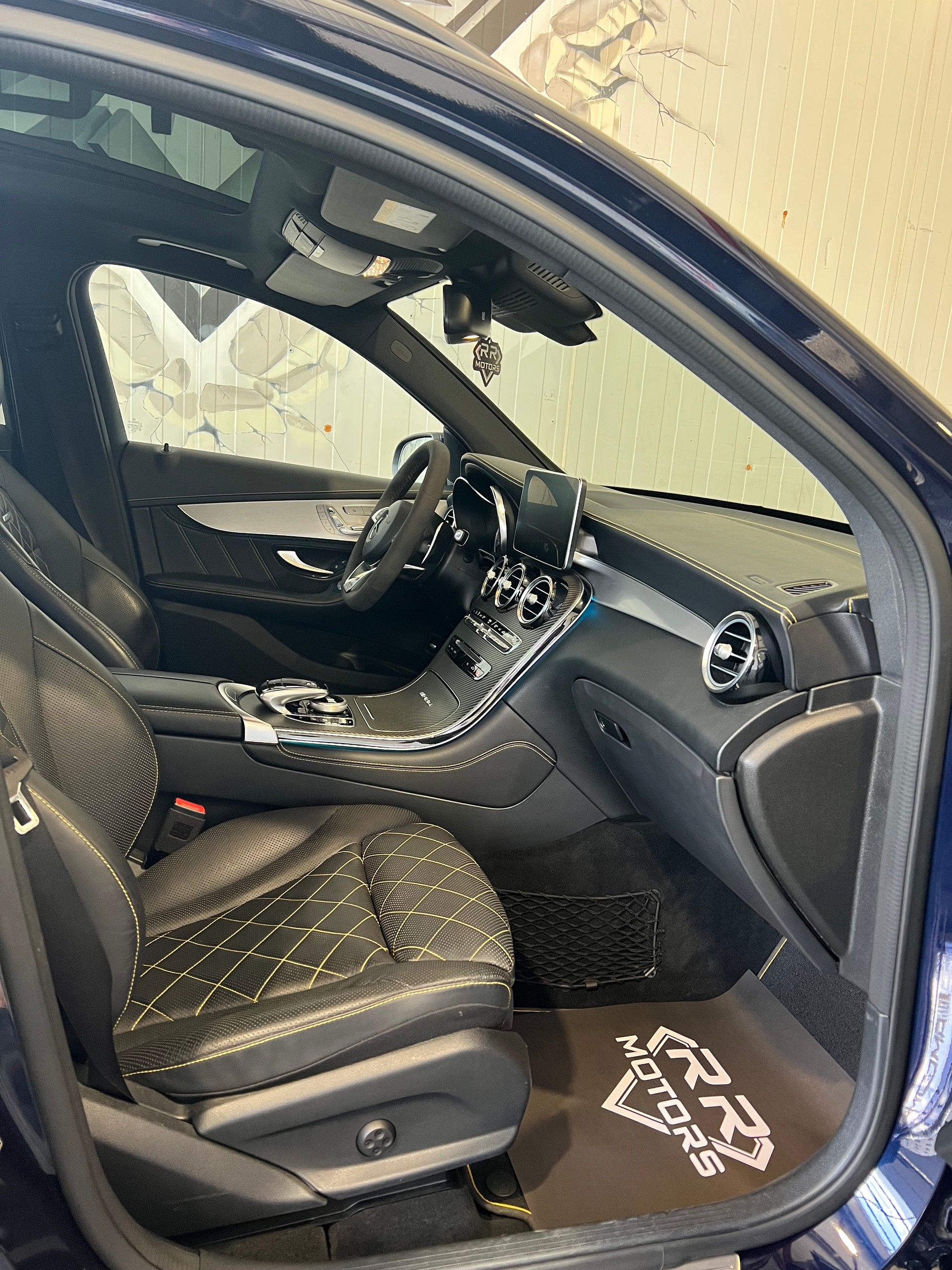 MERCEDES-BENZ GLC 63 S AMG Edition 1 4Matic+ 9G-Tronic-image-7