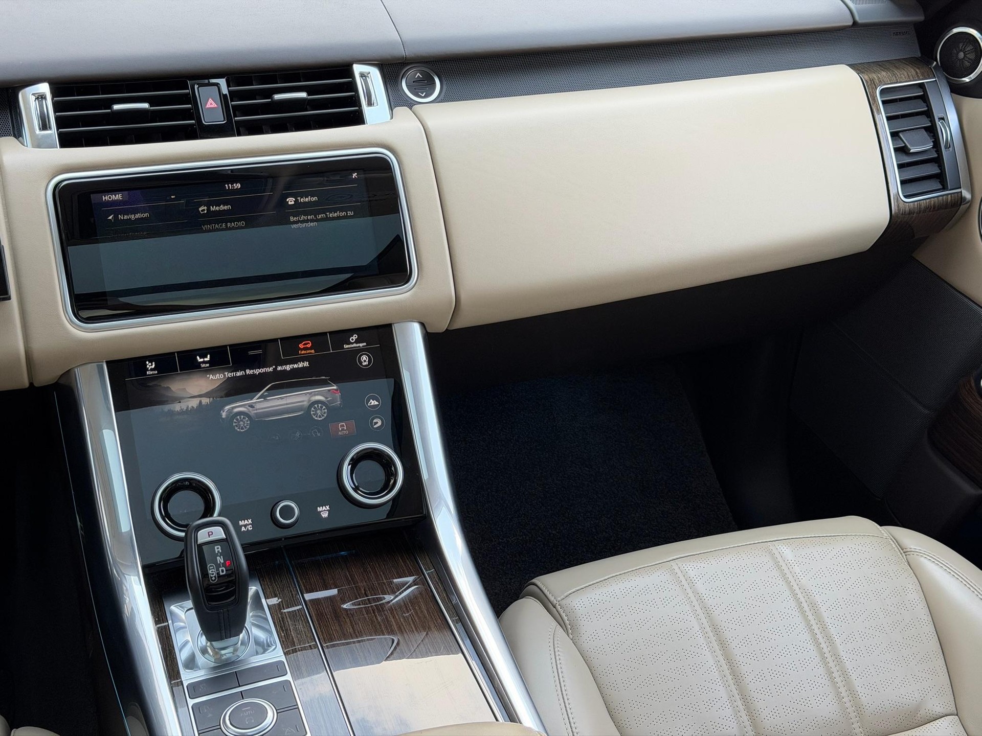 LAND ROVER Range Rover Sport 3.0 I6D Autobiography Dynamic-image-11