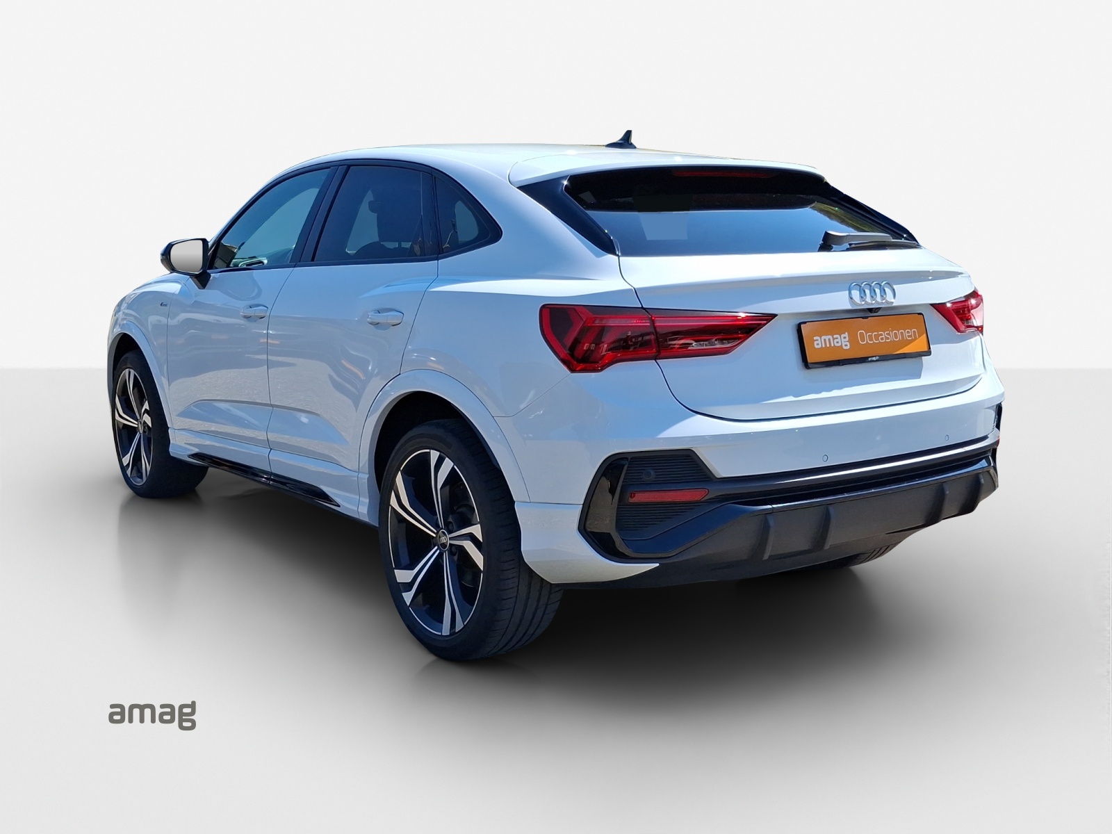 AUDI Q3 Sportback 35 TFSI S line Attraction S-tronic-image-2