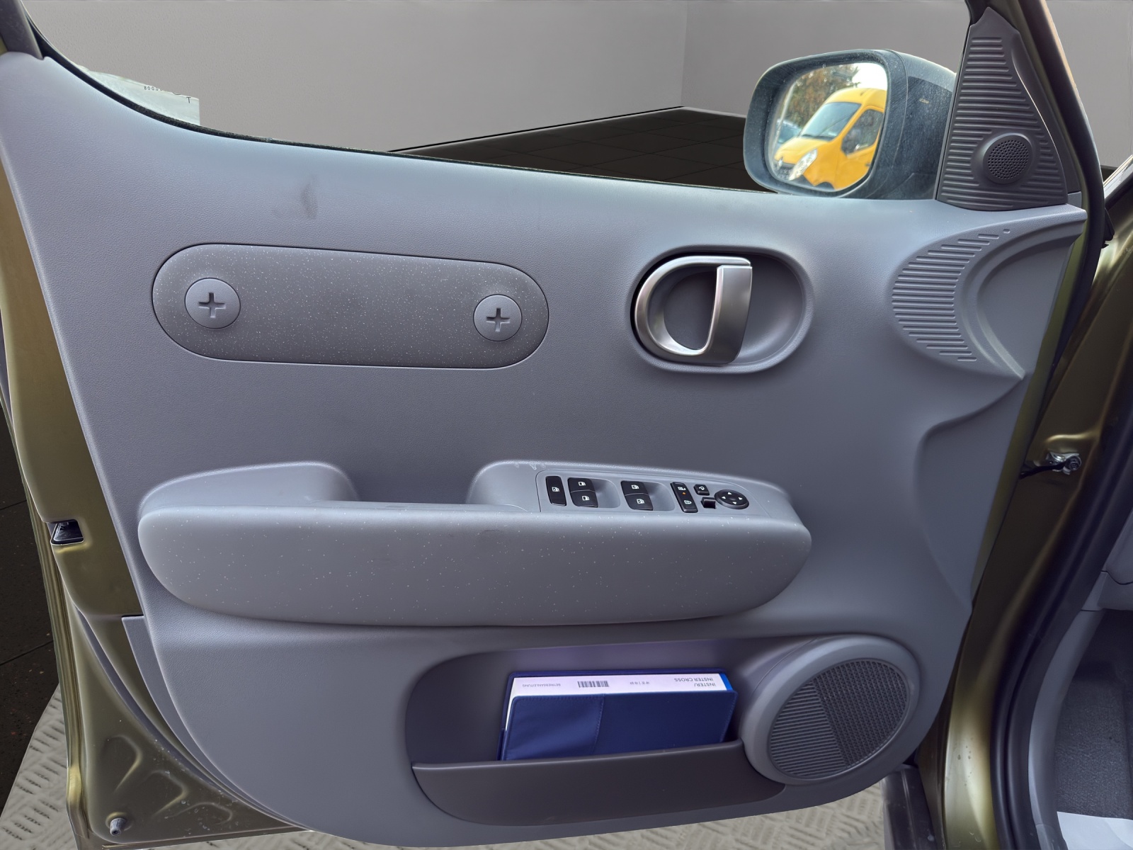 HYUNDAI Inster 49kWh Vertex Cross-image-11