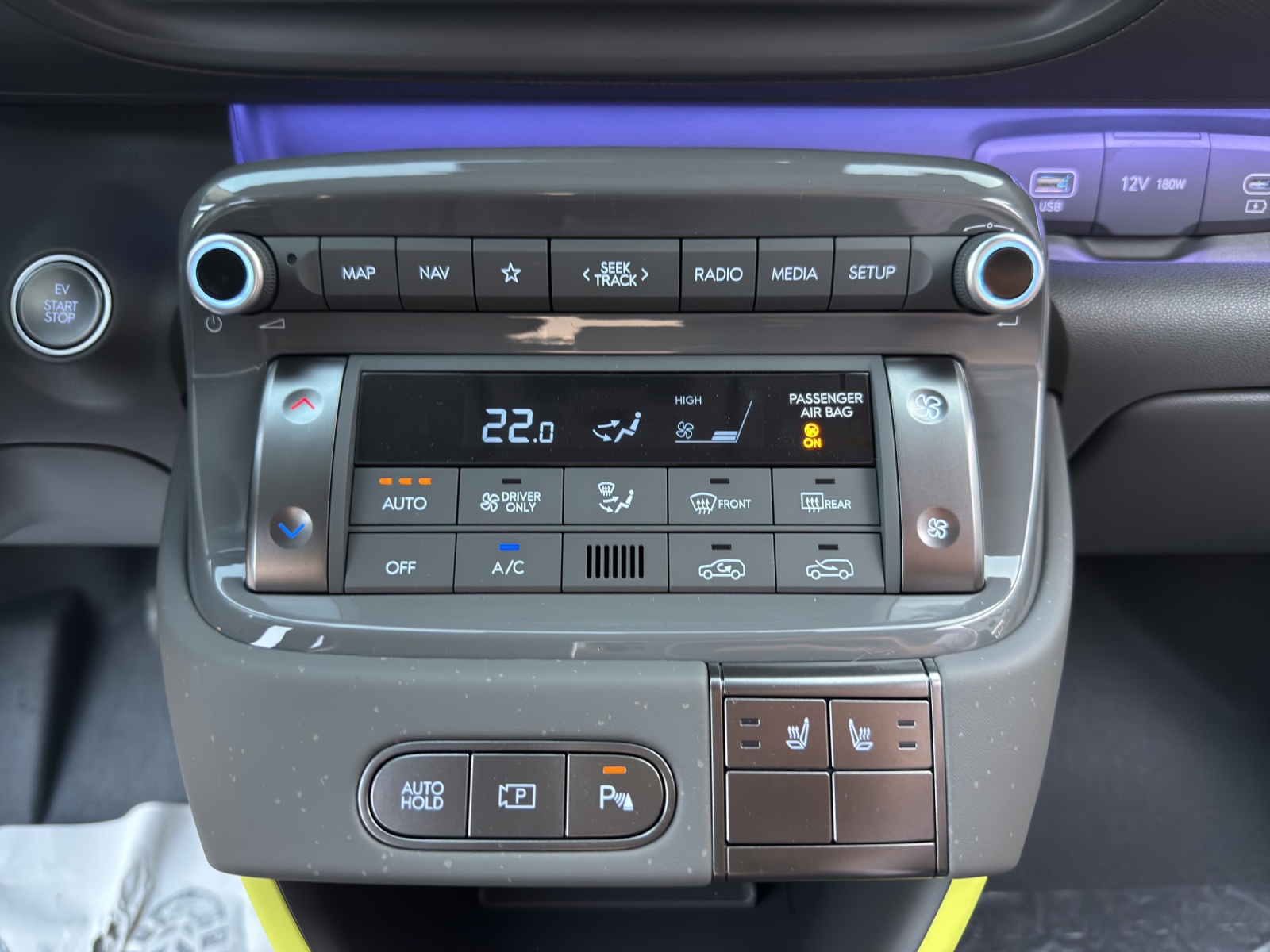 HYUNDAI Inster 49kWh Vertex Cross-image-15