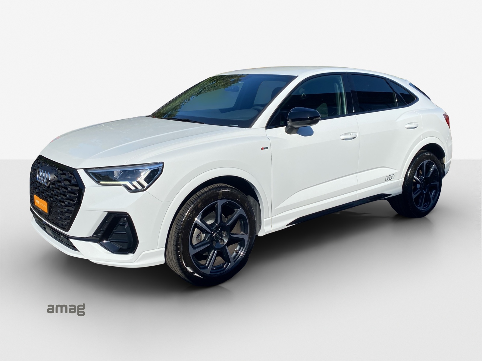 AUDI Q3 Sportback 35 TDI S line quattro S-tronic-image-0