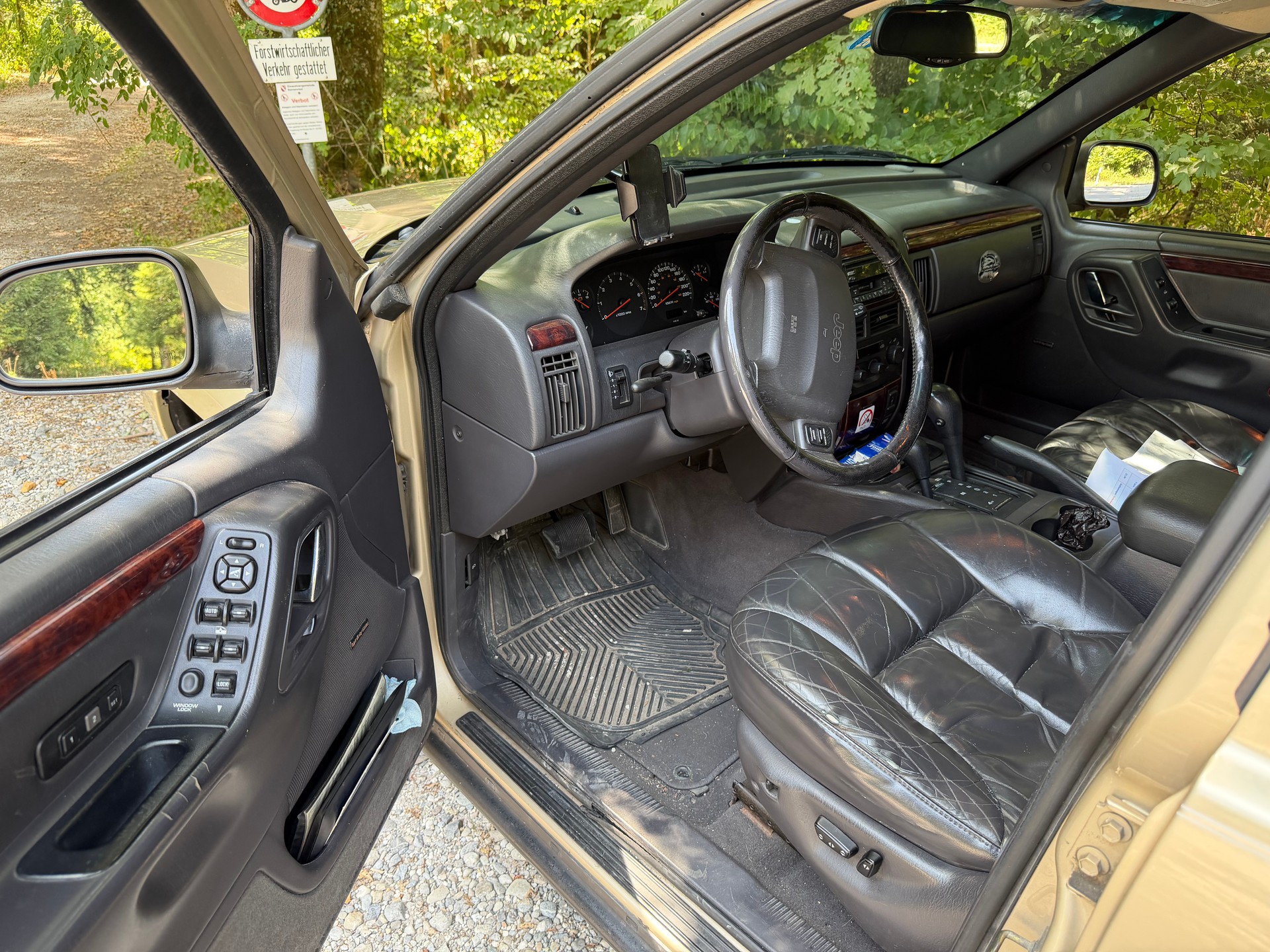 JEEP 4.7 V8 Limited-image-4
