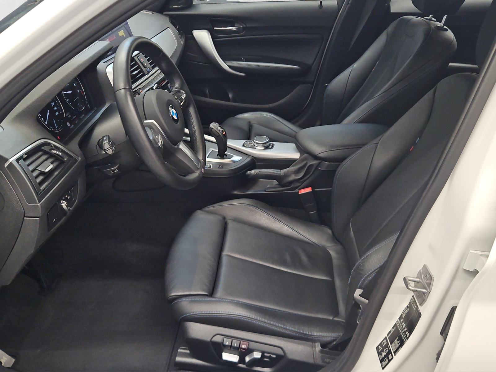 BMW M140i xDrive-image-9