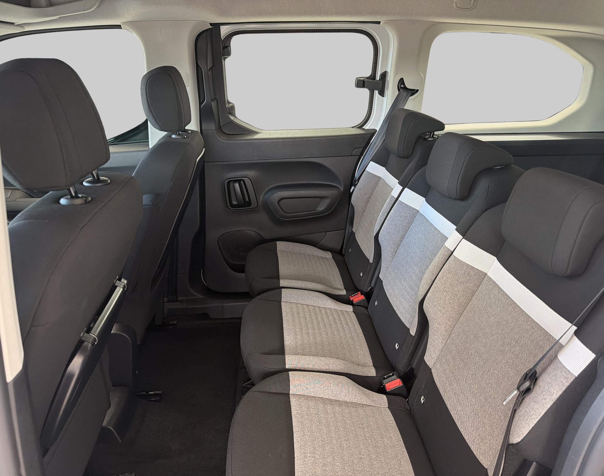CITROEN Berlingo XL 1.5 BlueHDi 130 Tonic-image-3