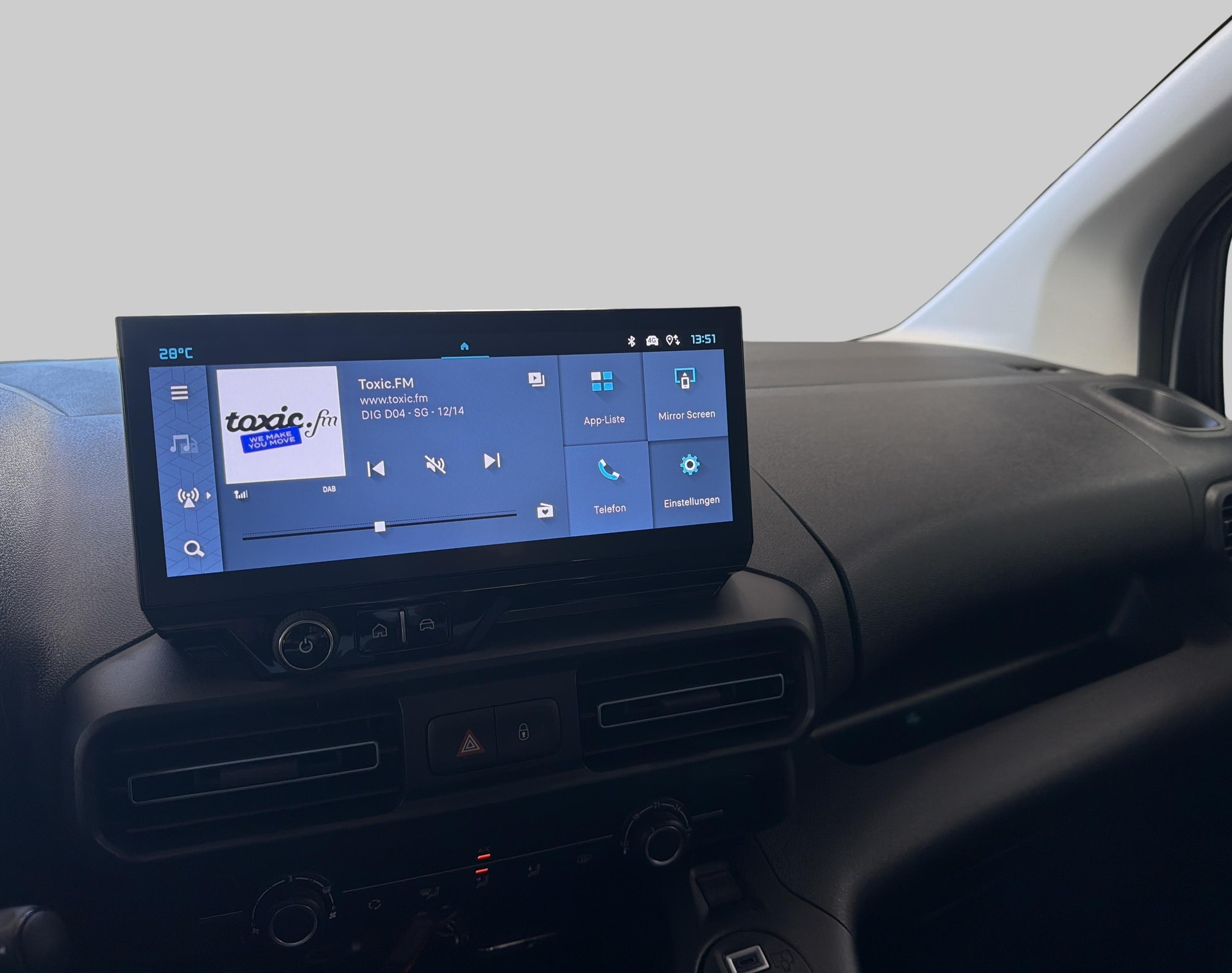 CITROEN Berlingo XL 1.5 BlueHDi 130 Tonic-image-12