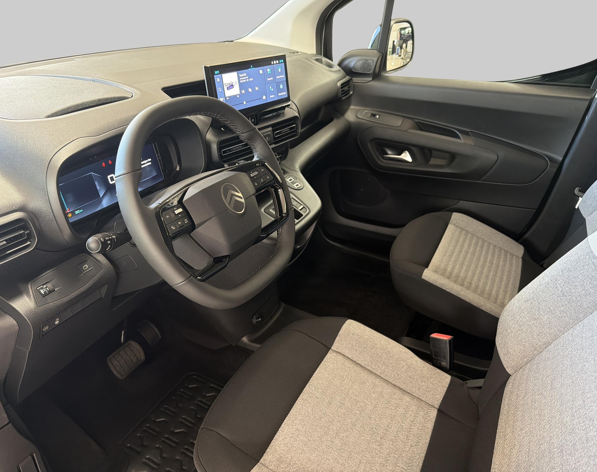 CITROEN Berlingo XL 1.5 BlueHDi 130 Tonic-image-2