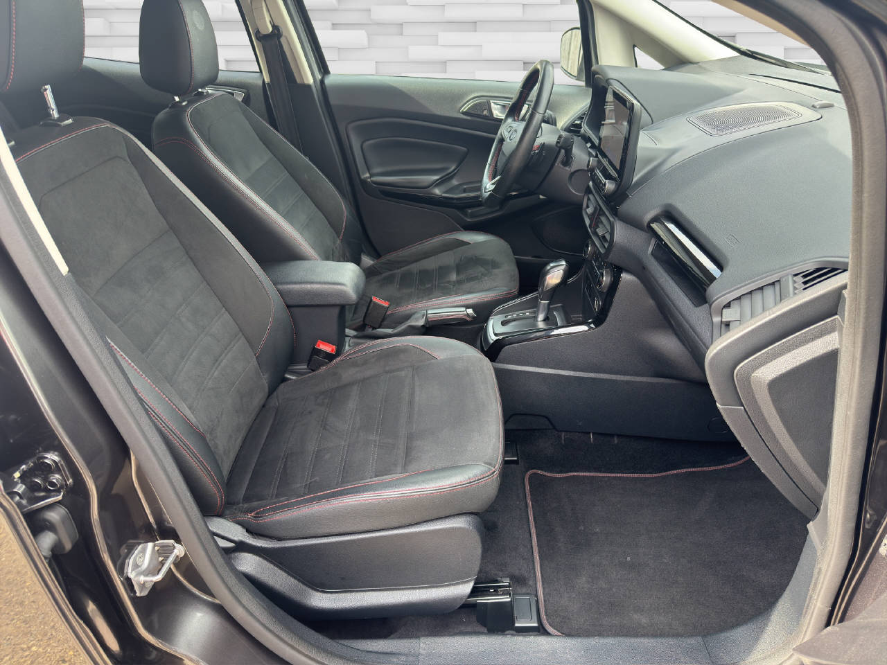 FORD EcoSport 1.0 EcoB 125 ST-Line-image-9