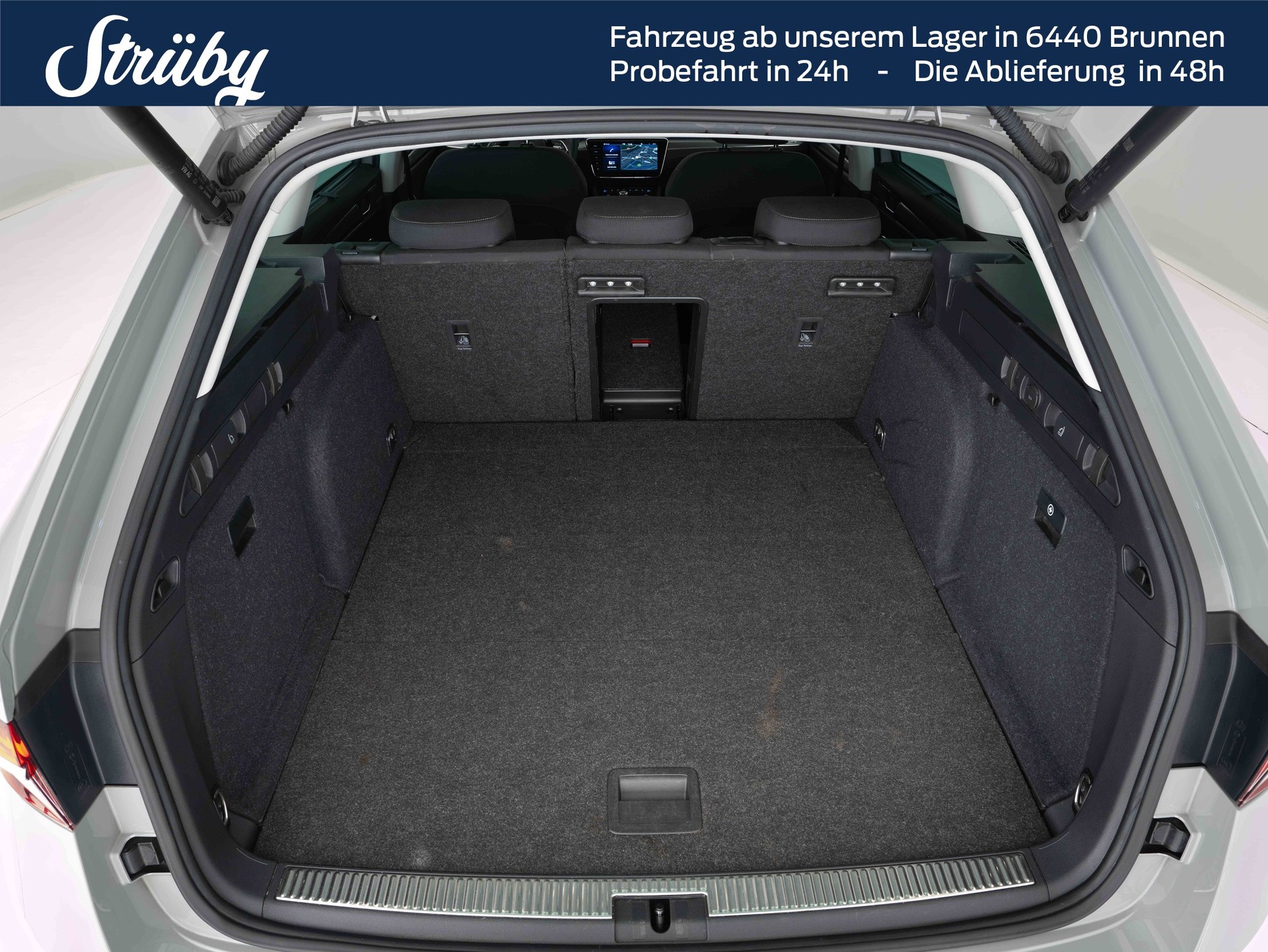 SKODA Superb Combi Scout 2.0 TSI 280PS 4x4 DSG-image-27