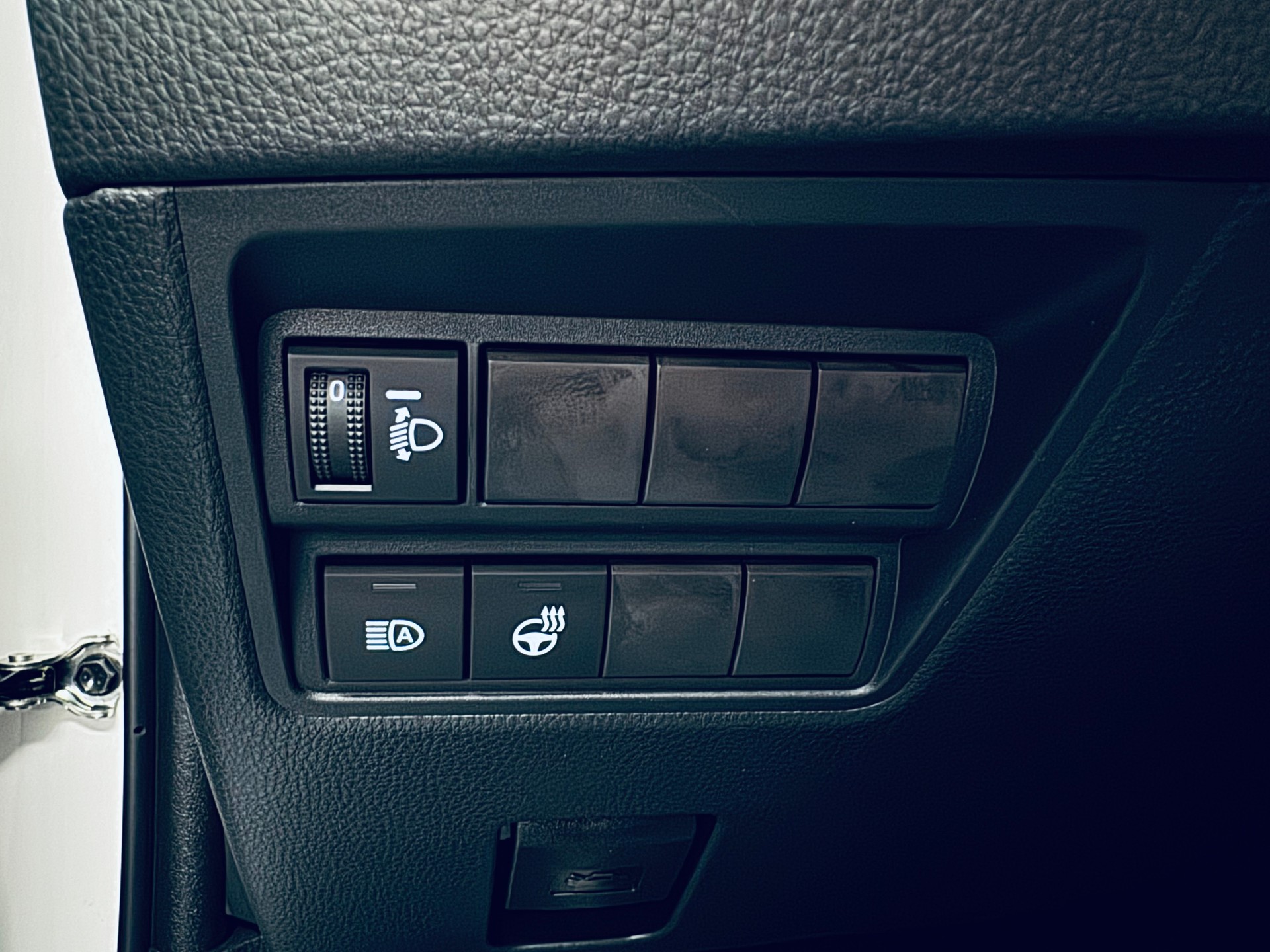 TOYOTA Yaris 1.5 Comfort e-CVT-image-18