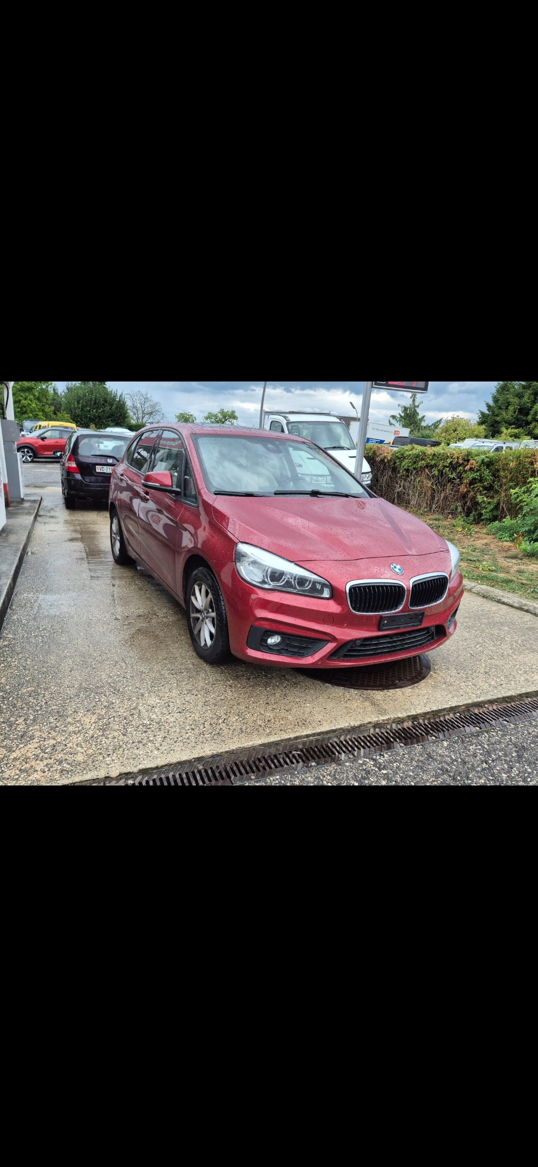 BMW 218d xDrive Active Tourer Sport Line Steptronic-image-0