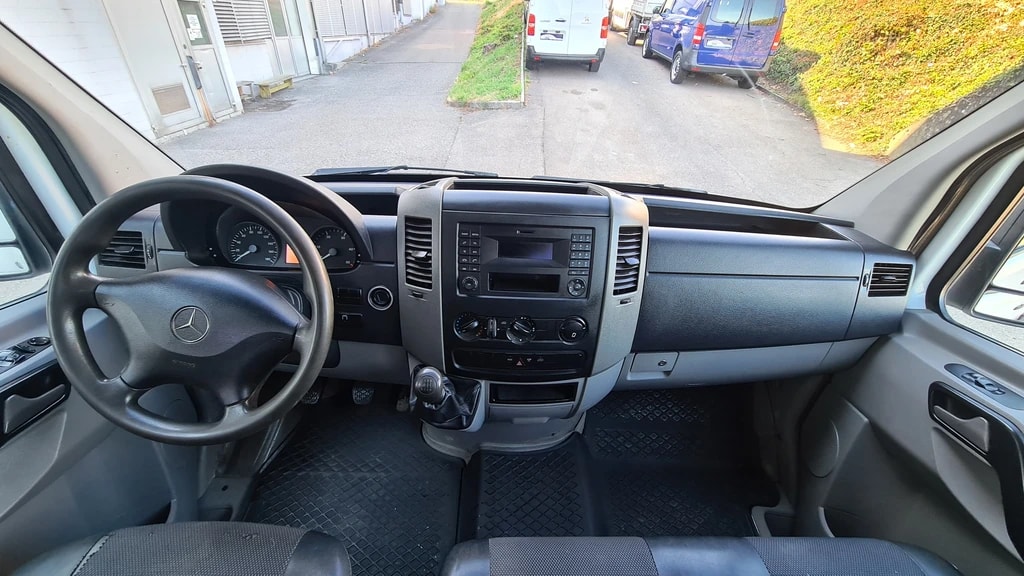 MERCEDES-BENZ Sprinter 314 CDI Standard ** 7-Plätzer ** Anh-Kupplung ** Frisch Ab MFK & Service **-image-6