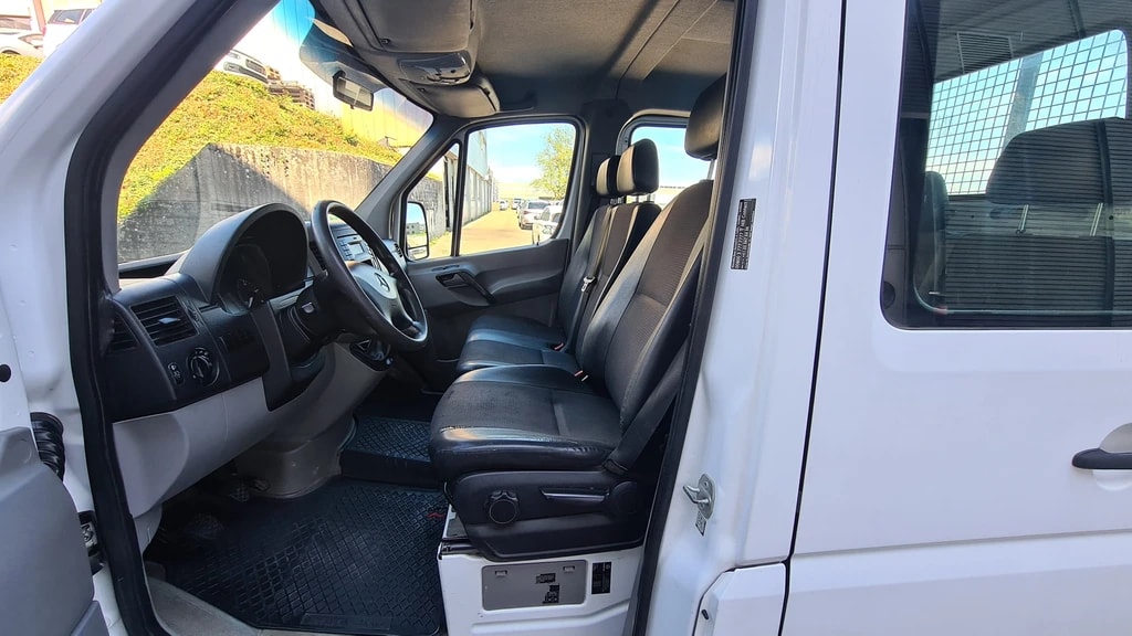 MERCEDES-BENZ Sprinter 314 CDI Standard ** 7-Plätzer ** Anh-Kupplung ** Frisch Ab MFK & Service **-image-7