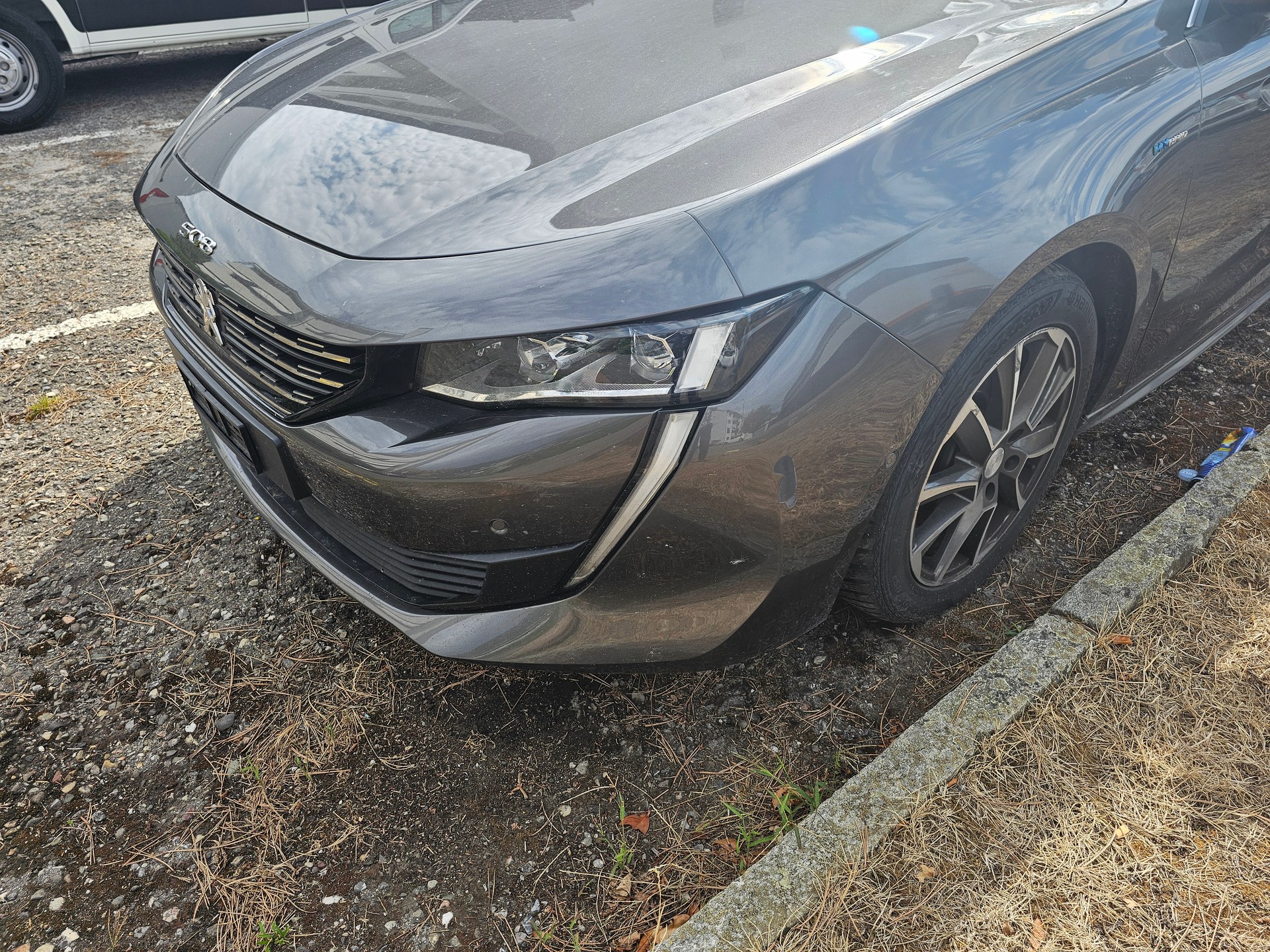 PEUGEOT 508 SW 1.6 PHEV GT Line EAT8-showroom-element-1