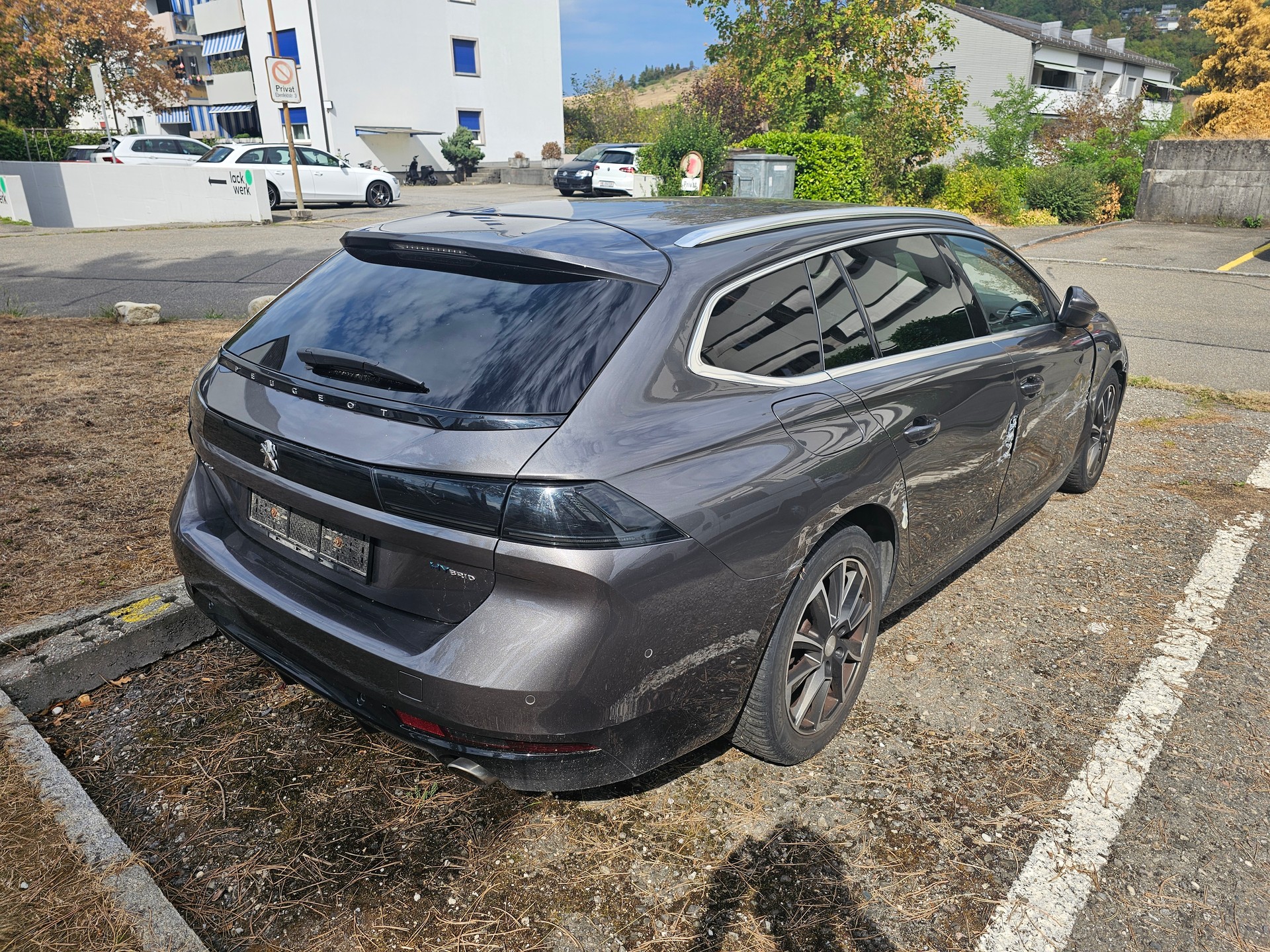 PEUGEOT 508 SW 1.6 PHEV GT Line EAT8-image-4