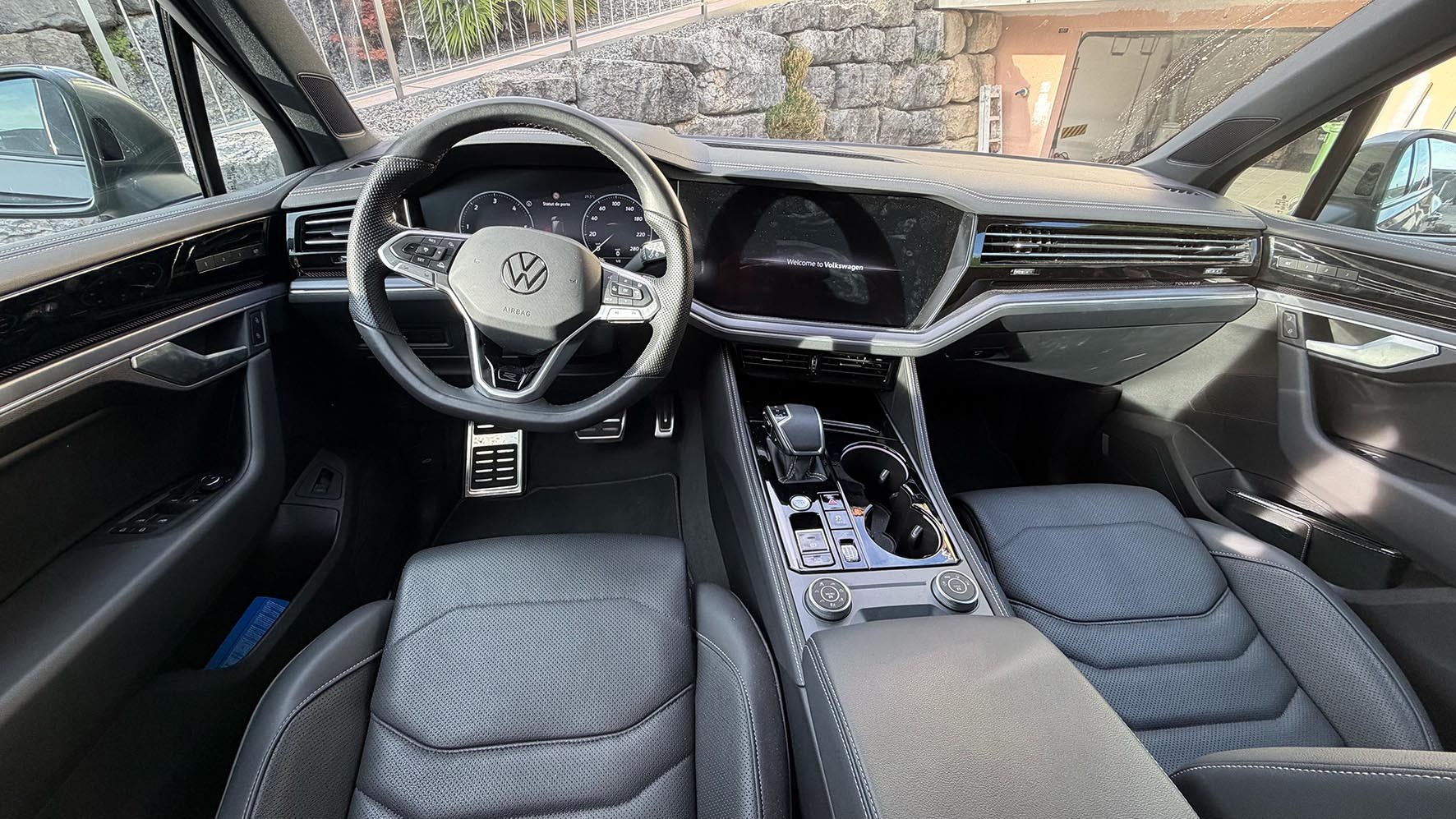 VW 3.0 V6 TDI 286 R-Line-image-5