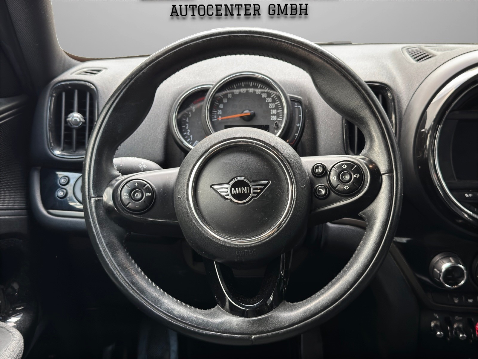 MINI Countryman Cooper S ALL4 Steptronic-image-9