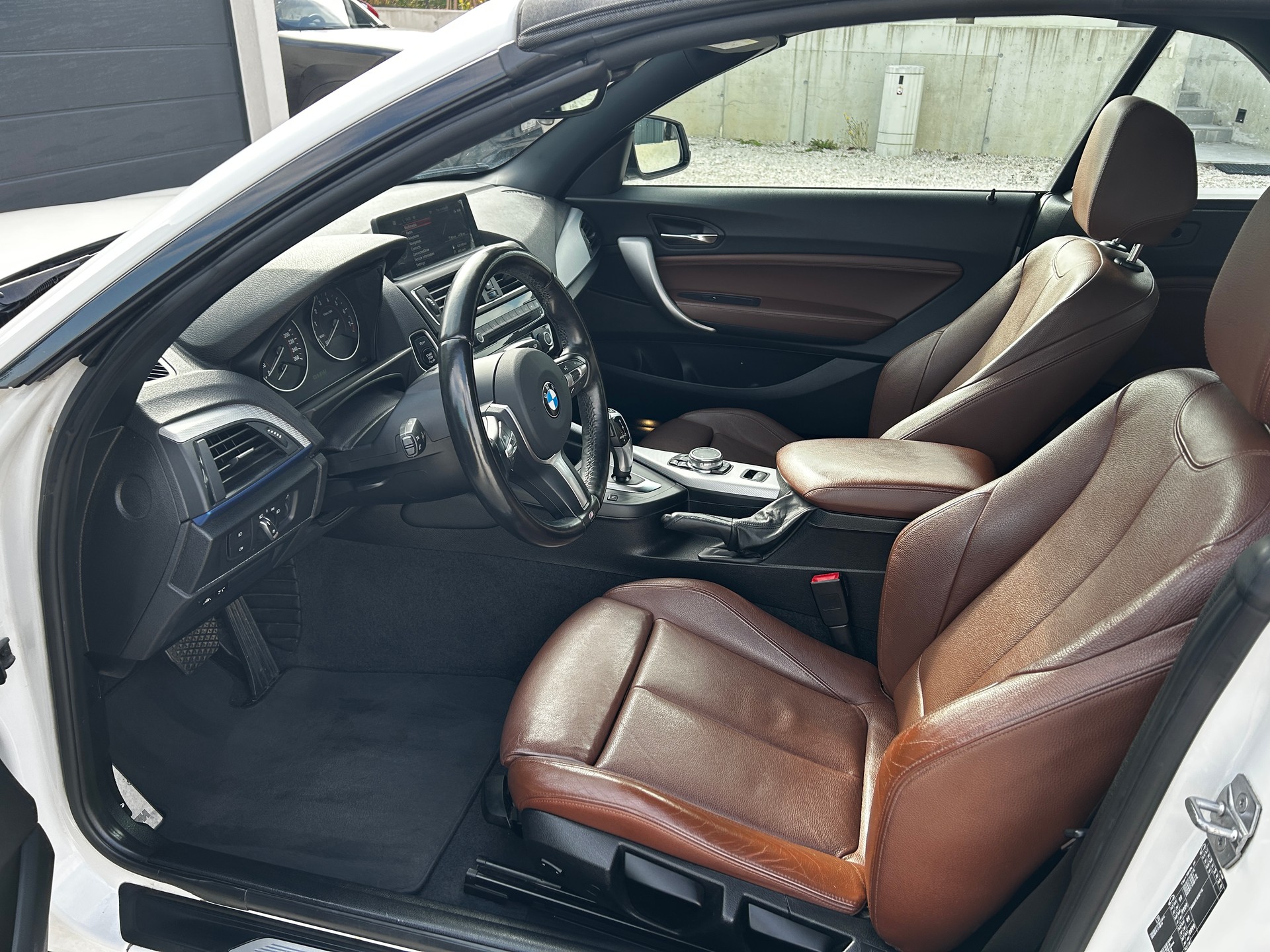 BMW 220i Cabrio, M package, Steptronic-image-4