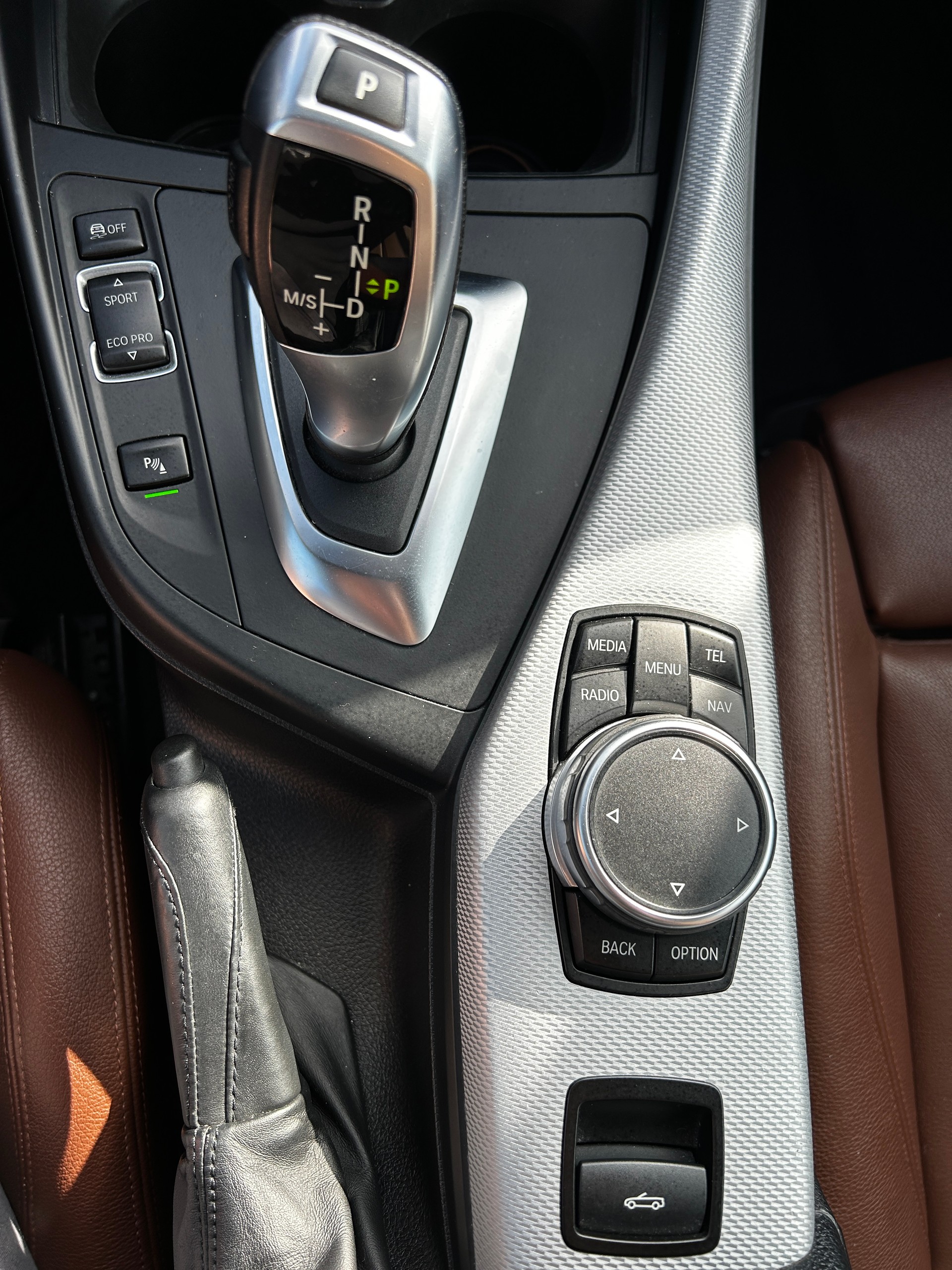 BMW 220i Cabrio, M package, Steptronic-image-12