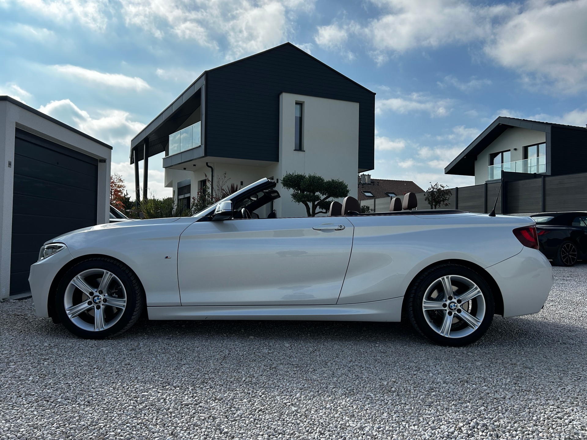 BMW 220i Cabrio, M package, Steptronic-image-1