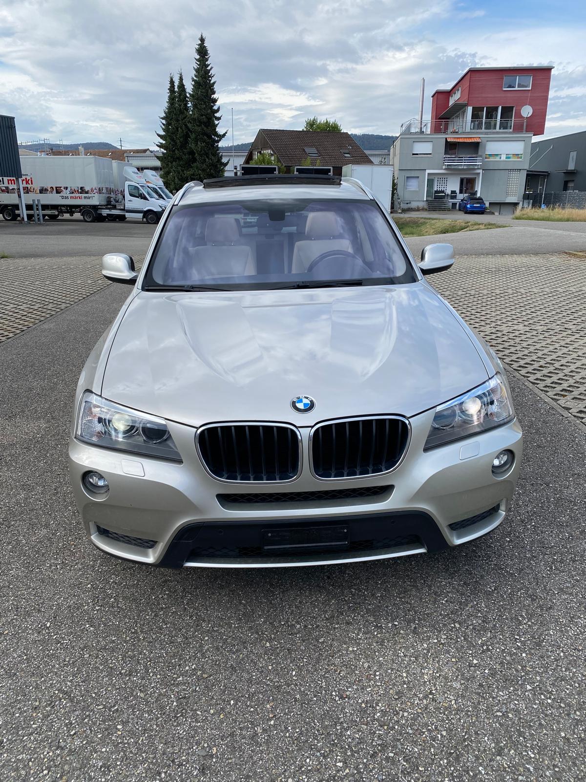 BMW X3 xDrive 20d Steptronic-image-12