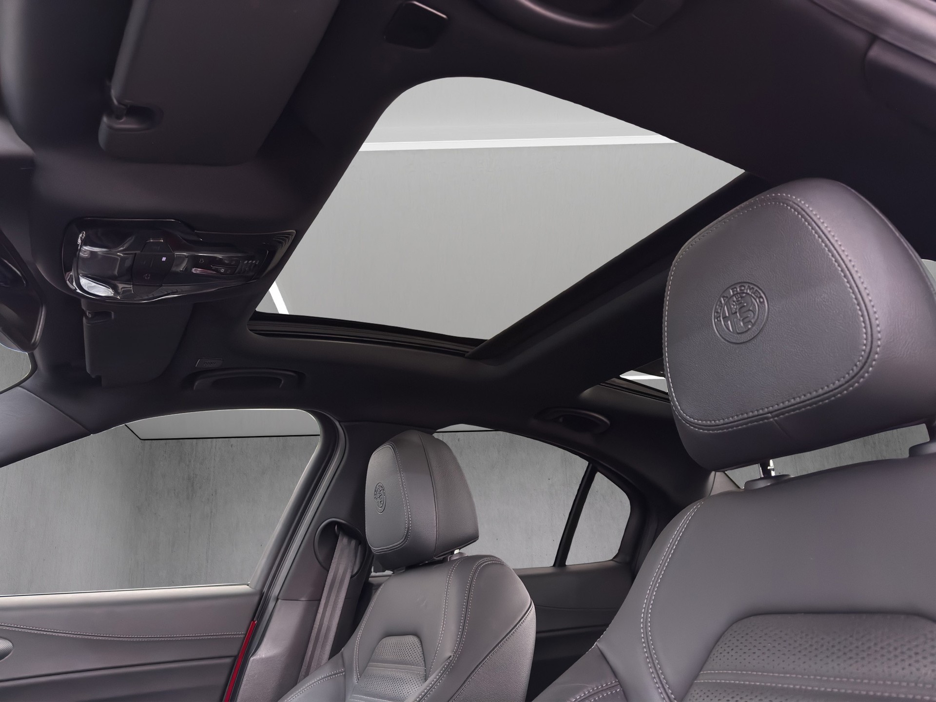 ALFA ROMEO Giulia 2.0 Veloce Pack Premium Sky Q4 AT8 "Vollleder -Pano-ADAS"-image-8