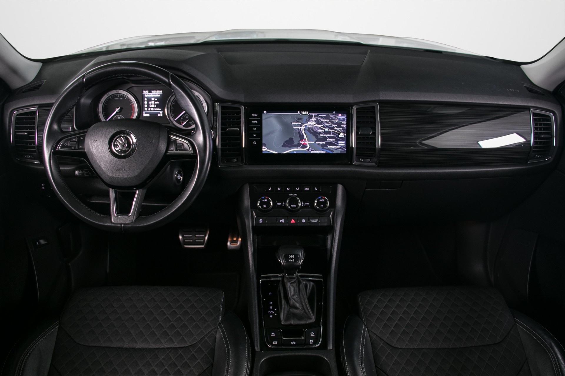 SKODA Kodiaq 2.0 TSI Style DSG 4x4-showroom-element-3