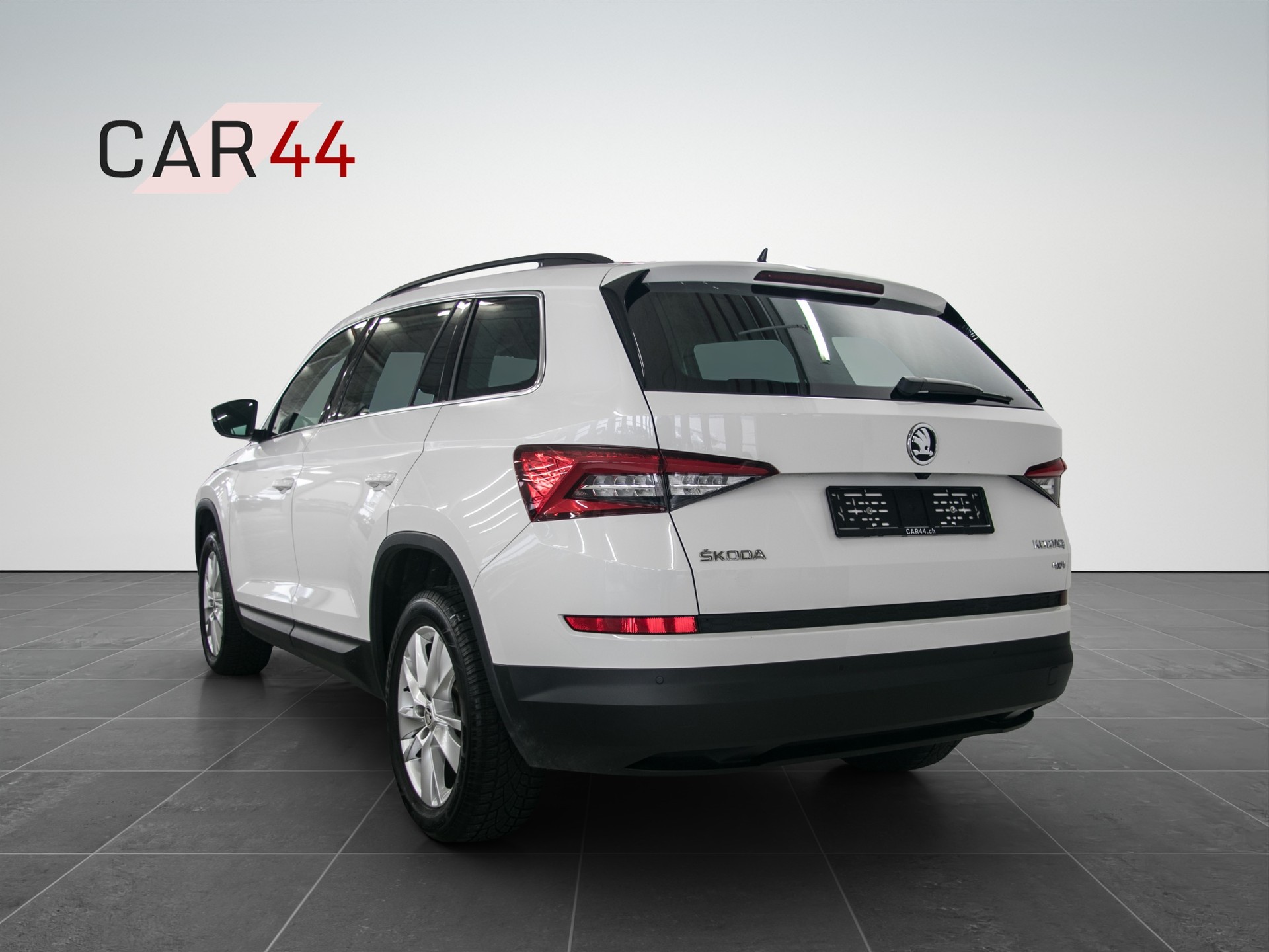 SKODA Kodiaq 2.0 TSI Style DSG 4x4-showroom-element-2