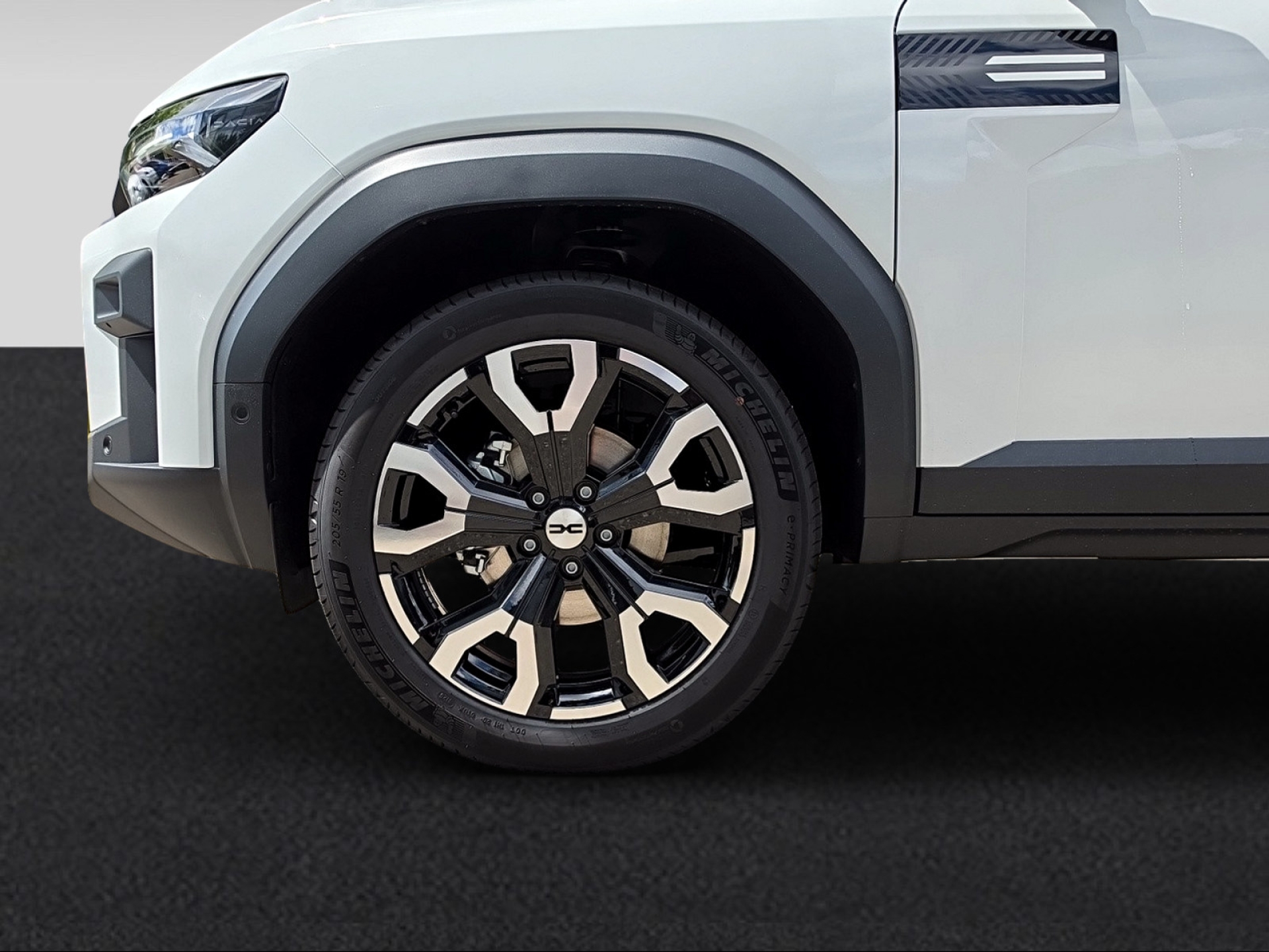 DACIA Bigster-image-12