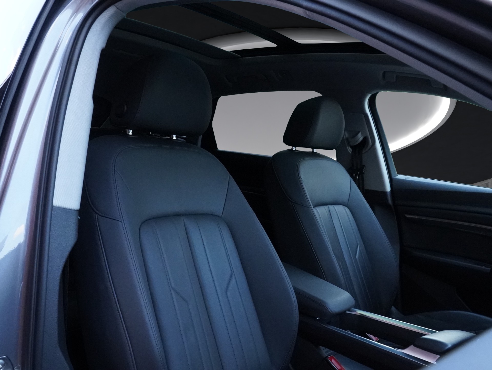 AUDI e-tron 50 quattro *CH Fahrzeug & AHK-1600*-image-16