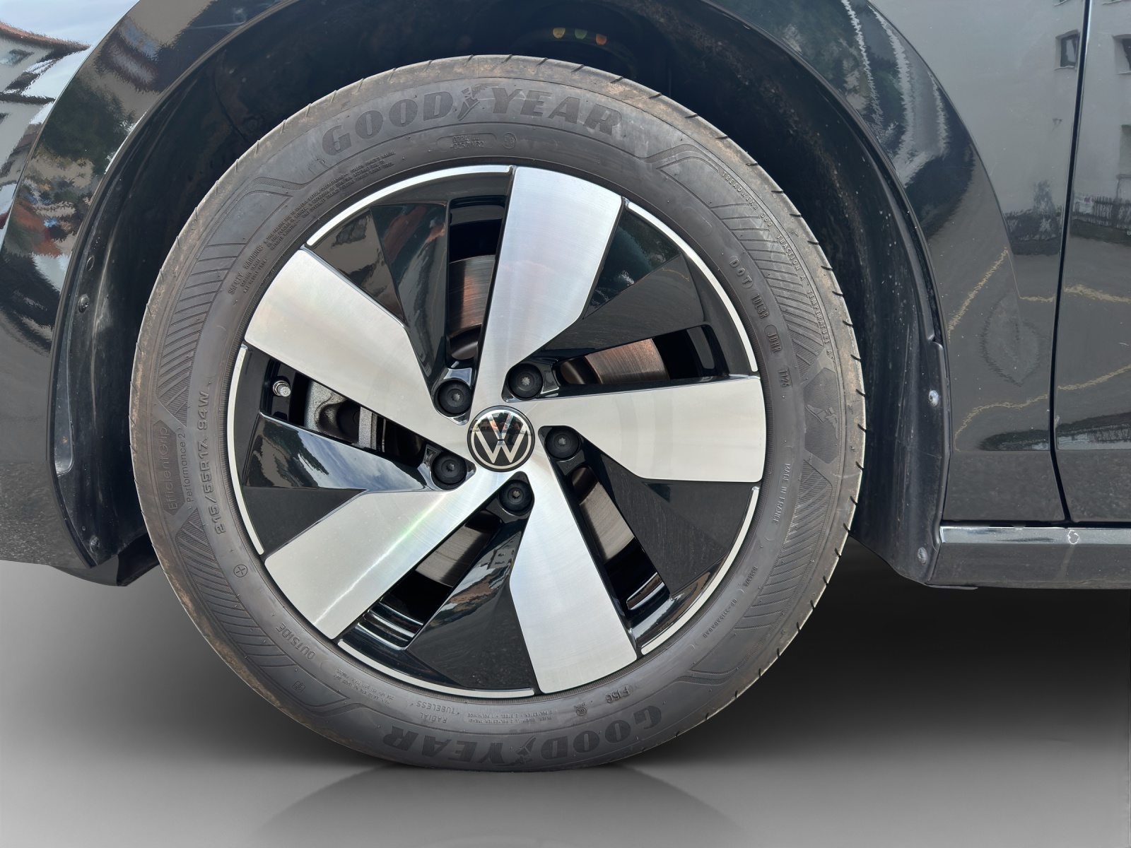 VW Passat Variant 2.0 TDI evo Business 4 Motion DSG-image-13
