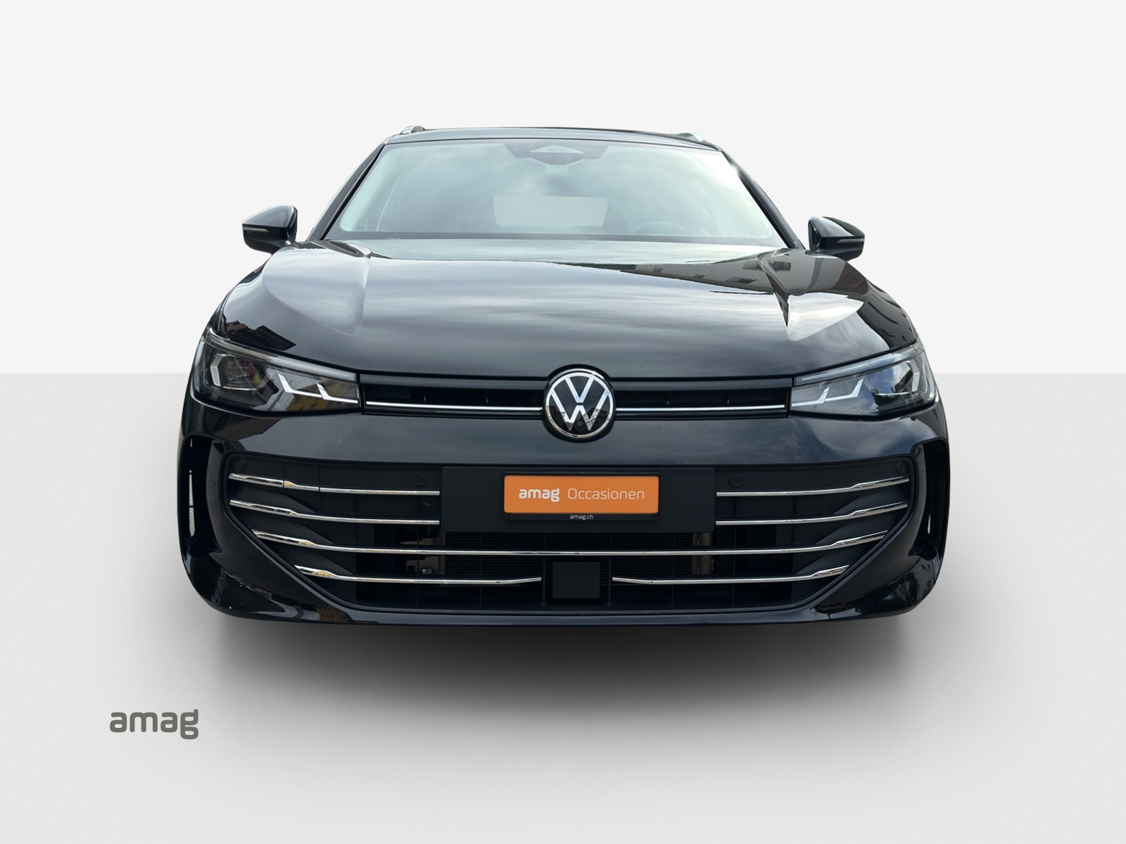 VW Passat Variant 2.0 TDI evo Business 4 Motion DSG-image-6