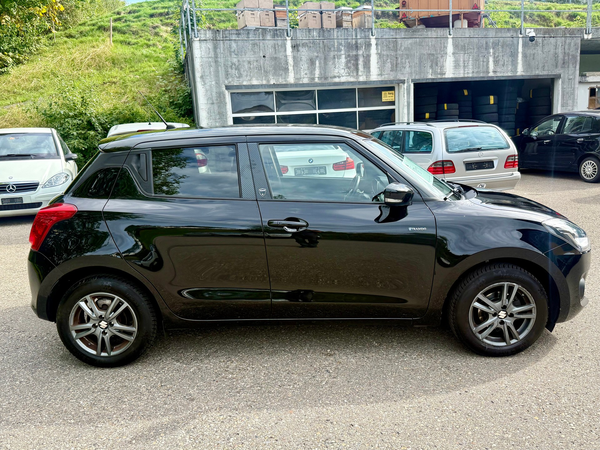 SUZUKI Swift 1.0 12V Tradizio Top Automatic-image-4