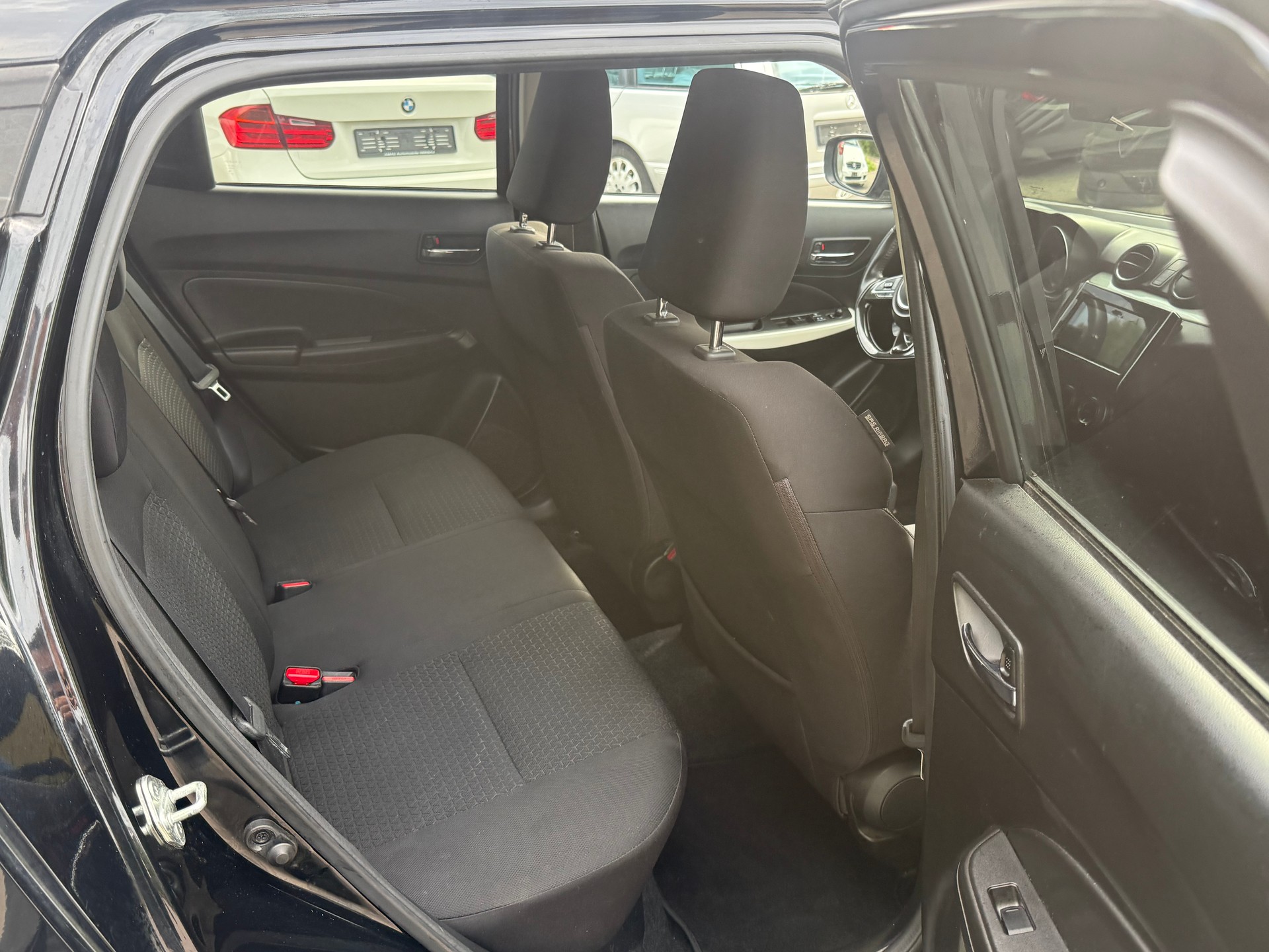 SUZUKI Swift 1.0 12V Tradizio Top Automatic-image-13