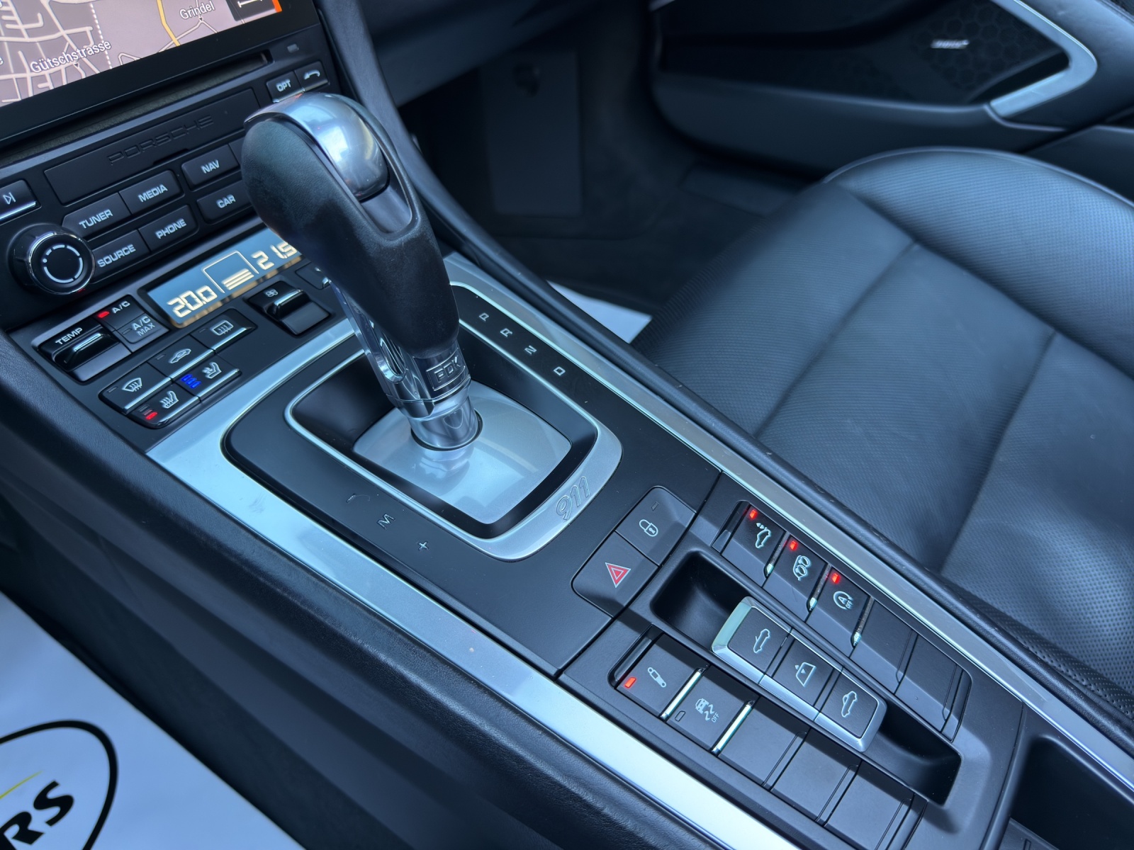 PORSCHE 911 Carrera 4S Cabrio PDK-image-12