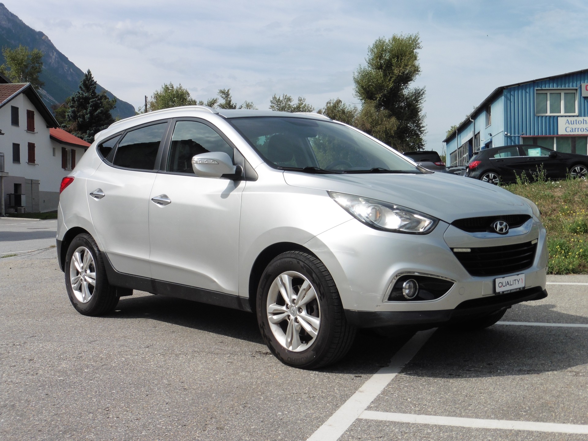 HYUNDAI iX 35 2.0 CRDi Style 4WD Automatic-image-1