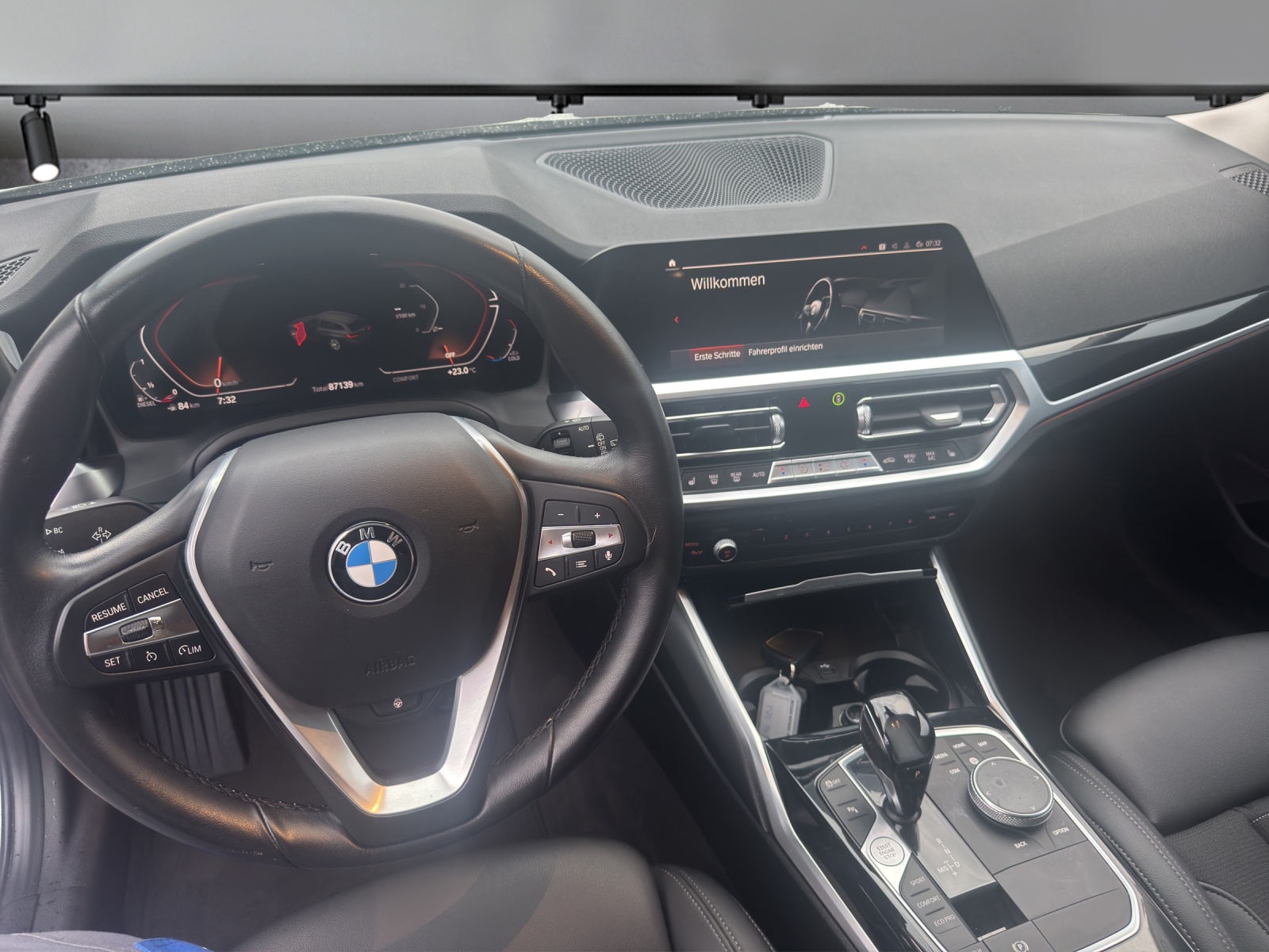 BMW 320d xDrive Steptronic-image-8