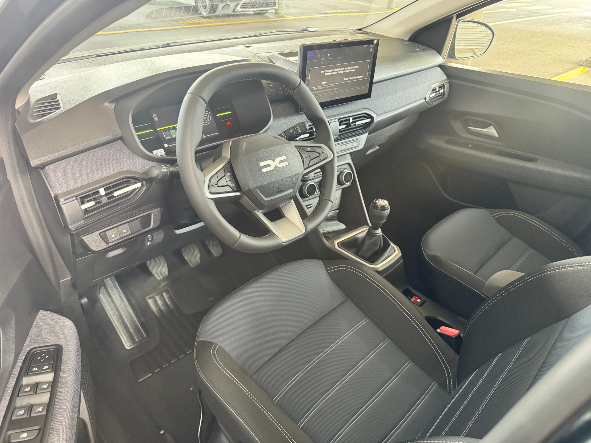 DACIA SANDERO-image-4