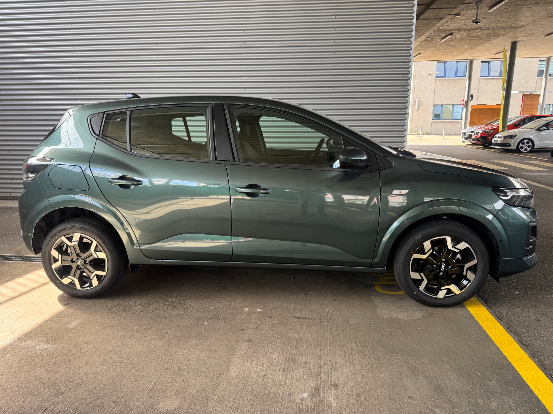 DACIA SANDERO-image-1