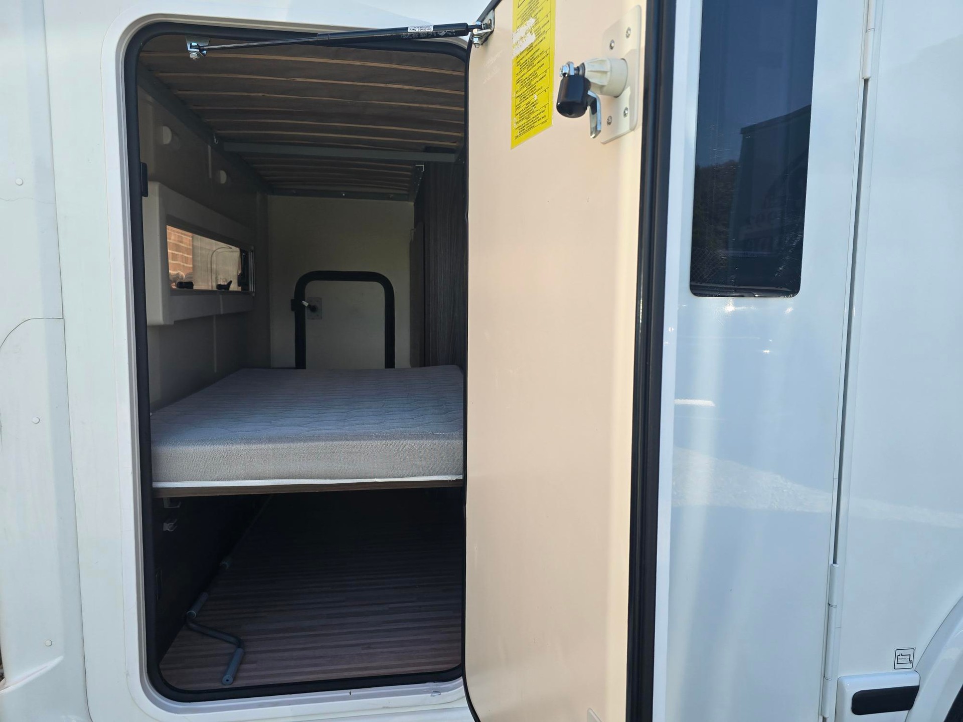 BENIMAR 324 SPORT 2,3 DIESEL FIAT DUCATO MJ 150-image-4