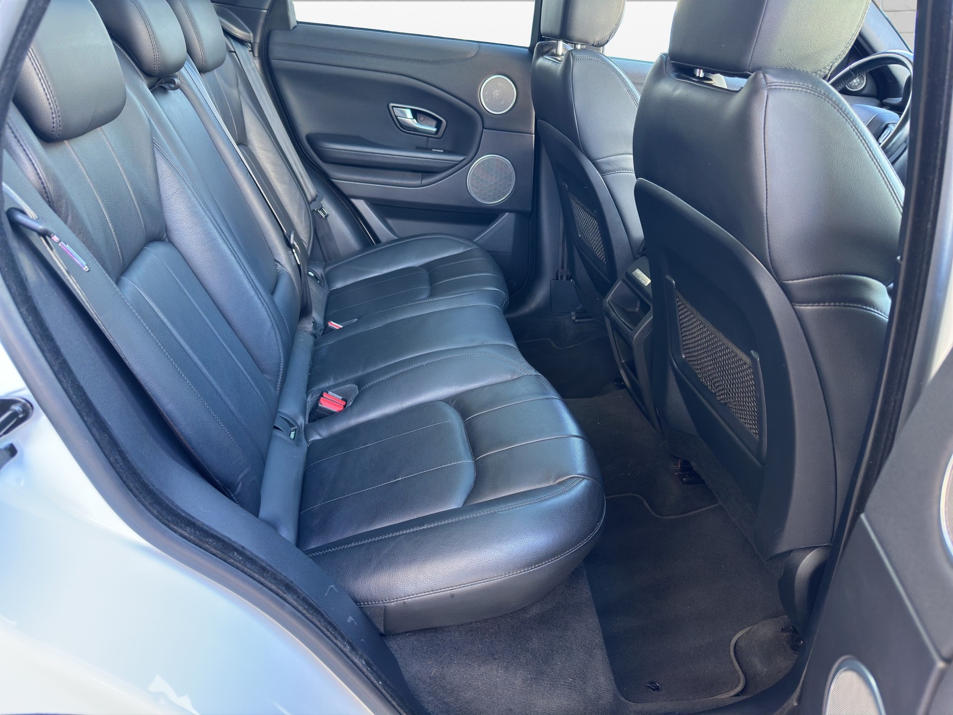 LAND ROVER Range Rover Evoque 2.0 TD4 HSE-image-12