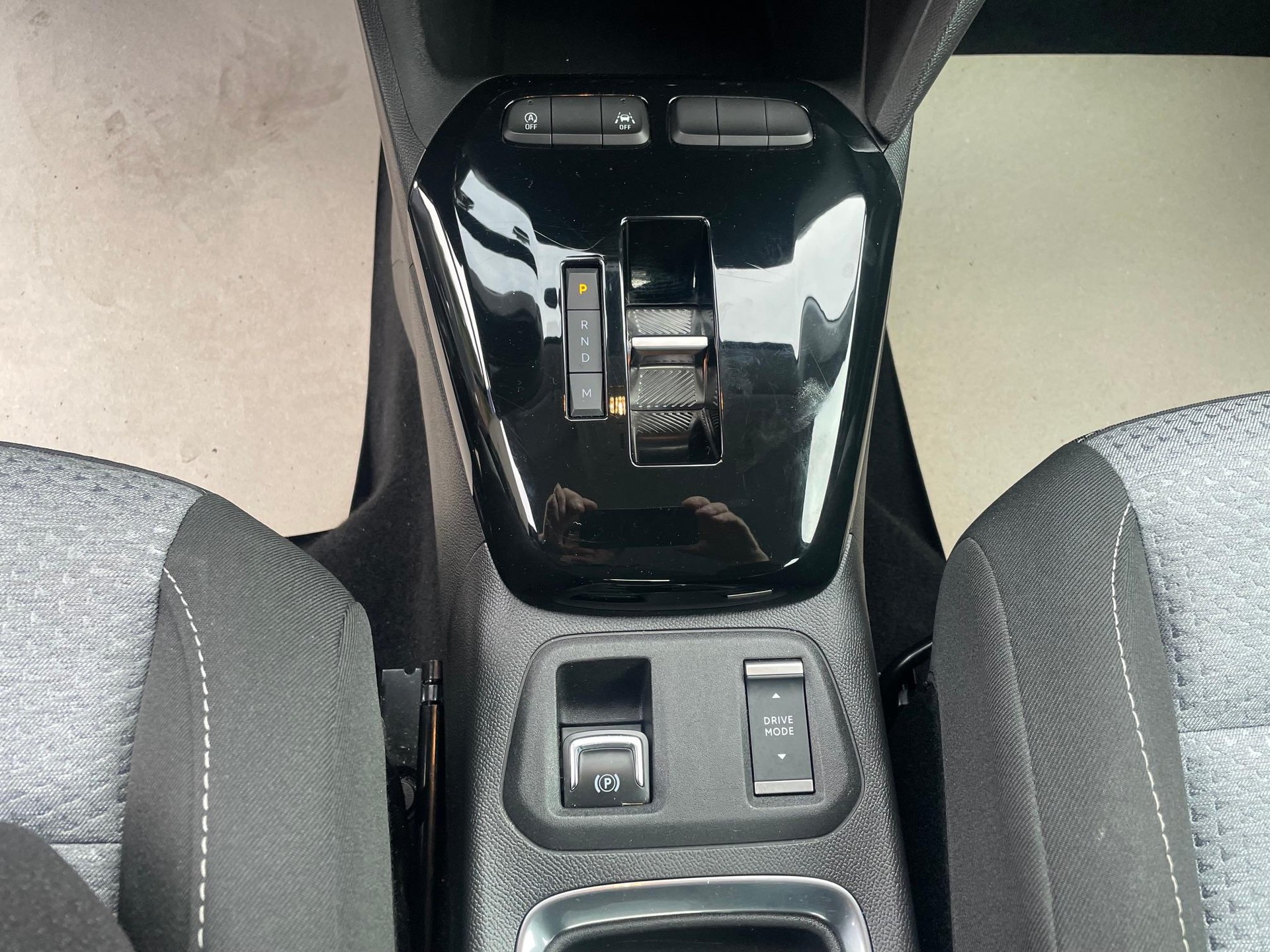 OPEL Corsa 1.2 T Edition-image-8
